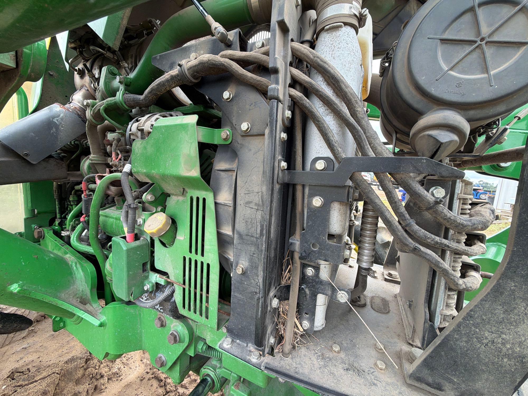 John Deere 5065E