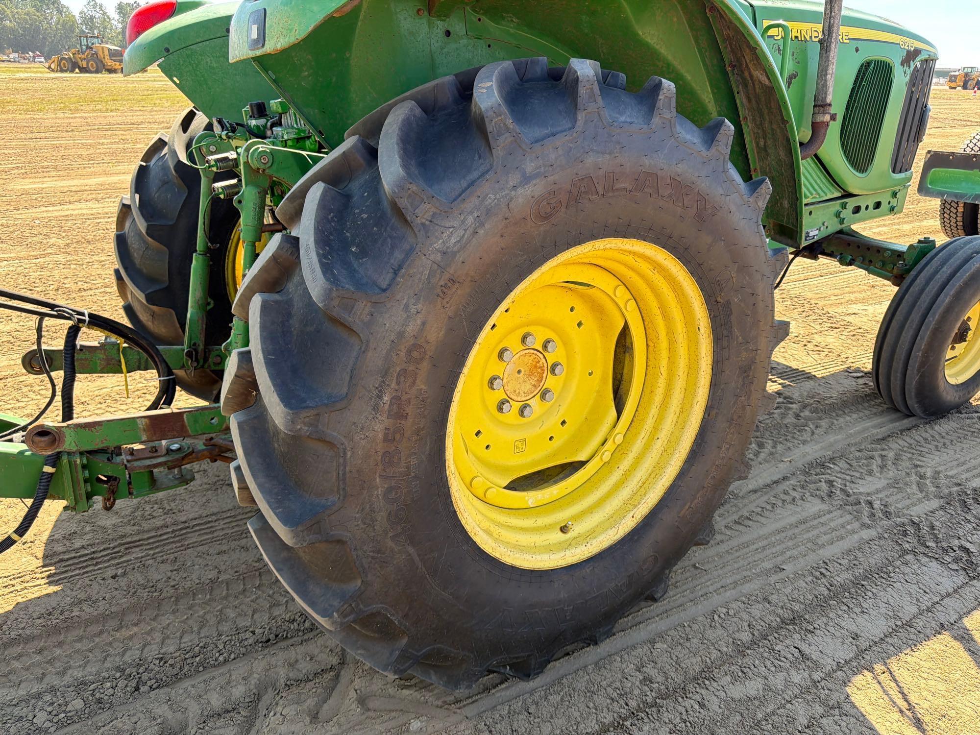 2004 John Deere 6215