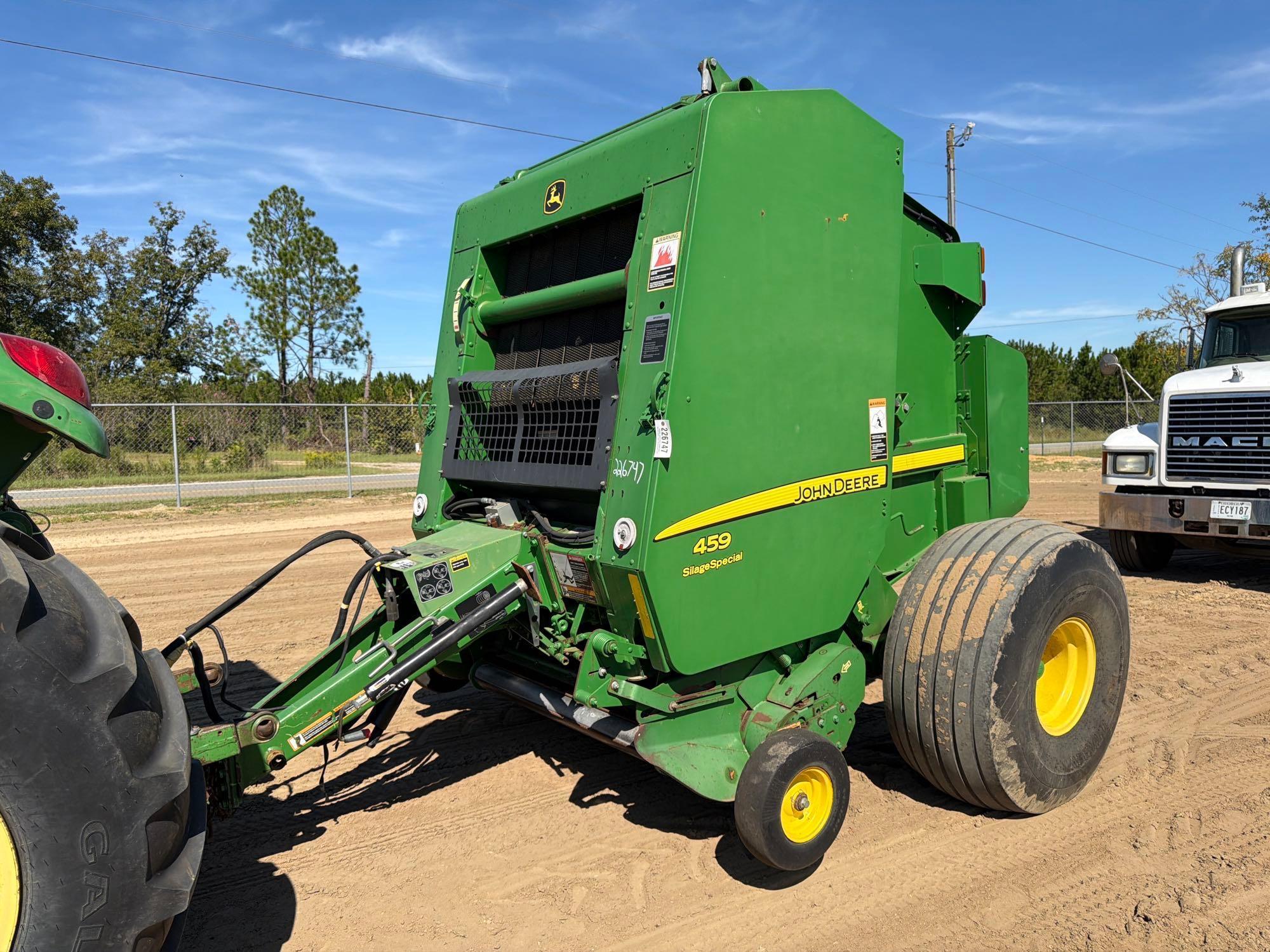 Photo of John Deere 459