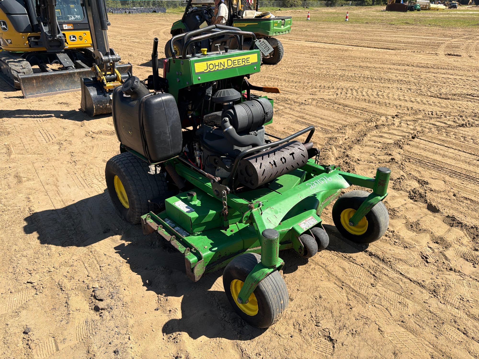 2015 John Deere 648R