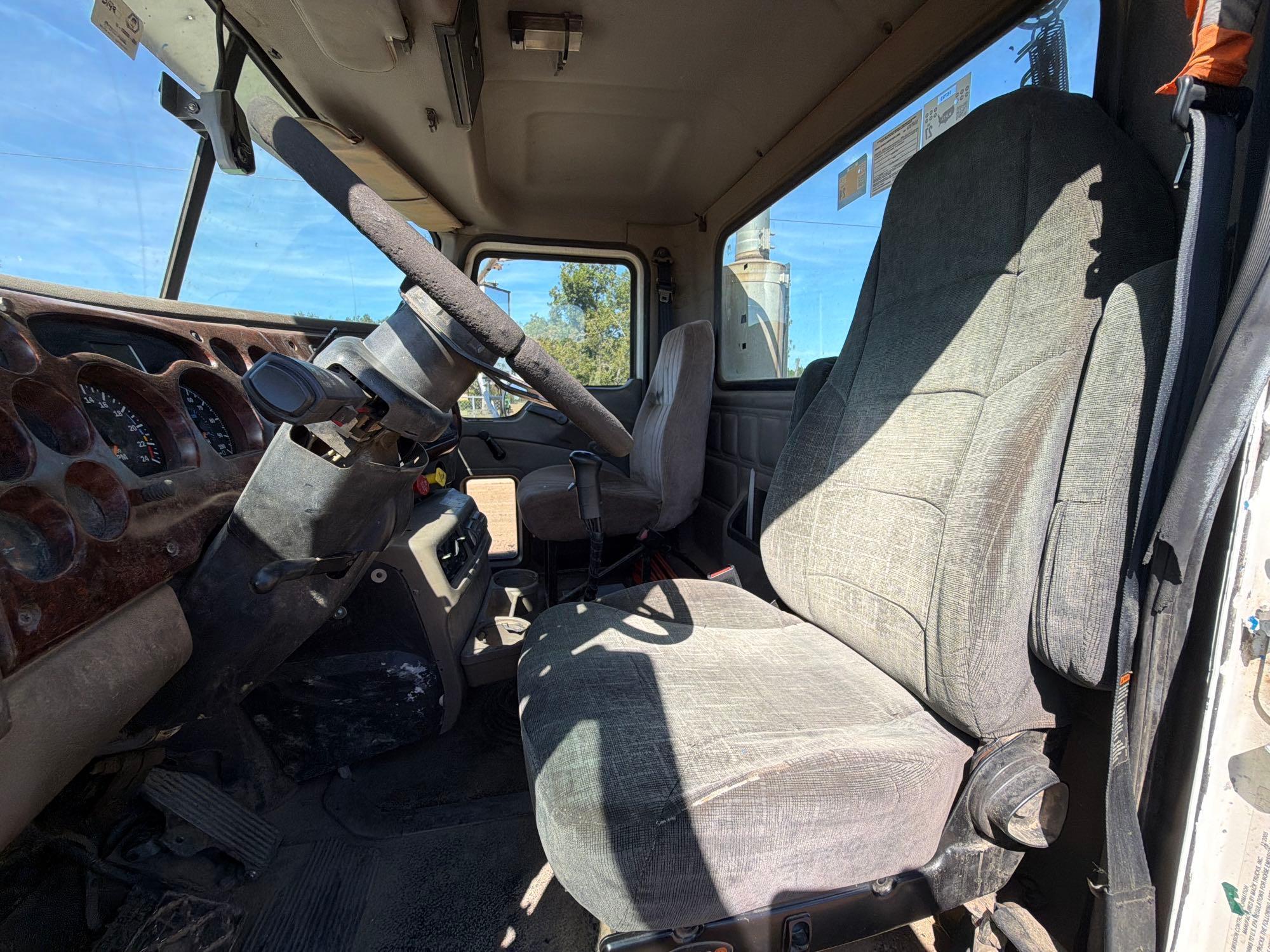 2006 Mack 613