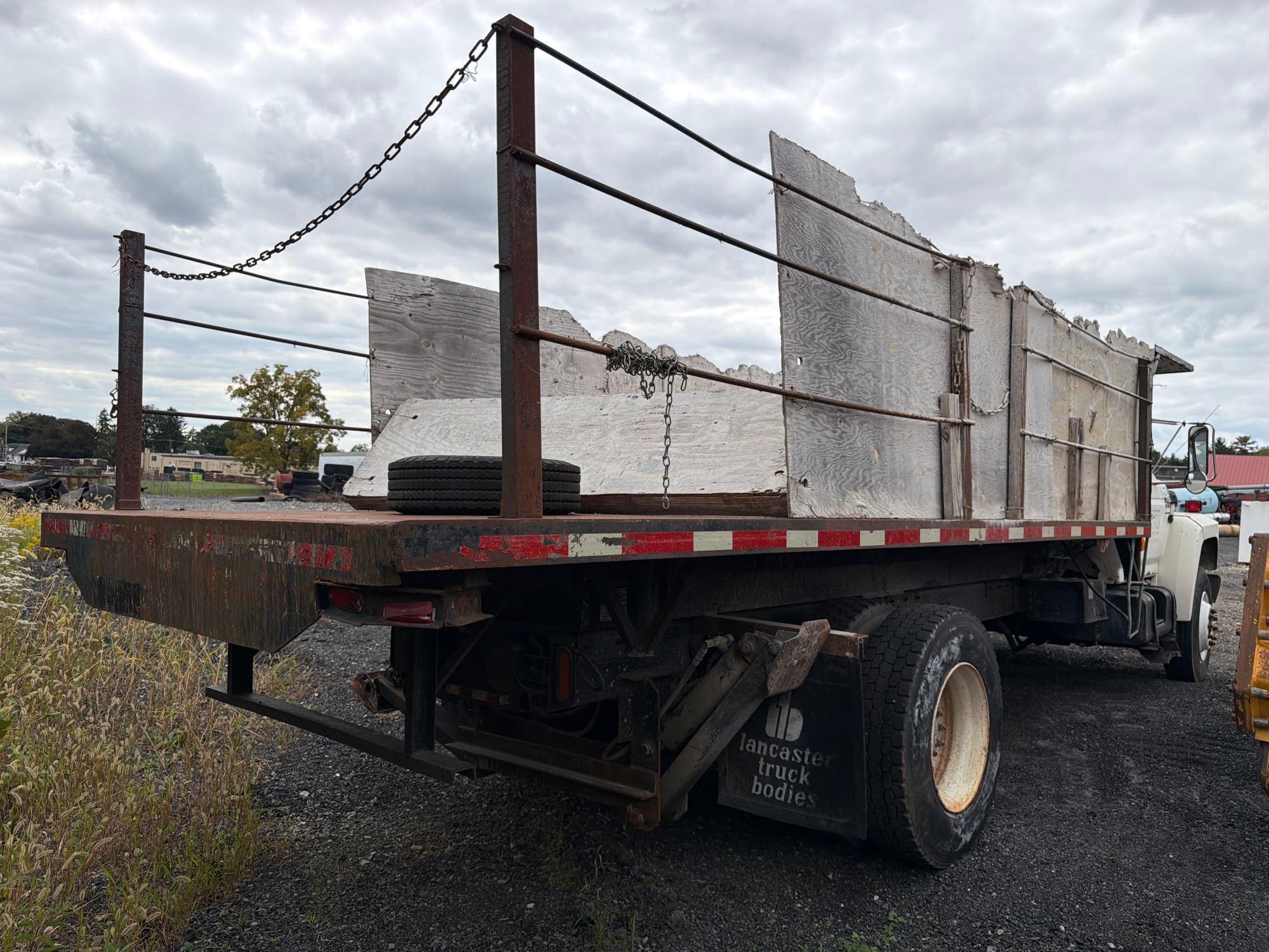 1988 Ford F800