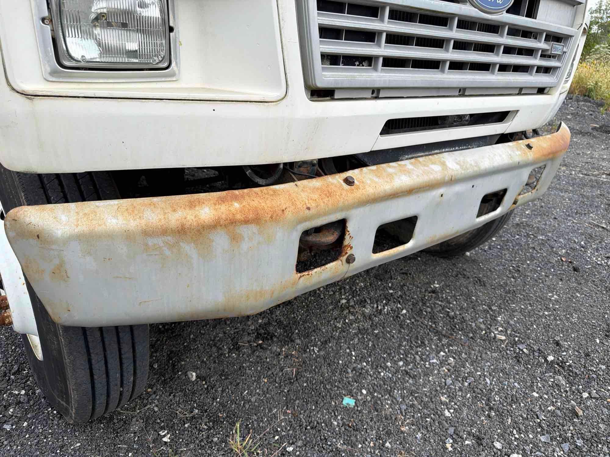 1988 Ford F800