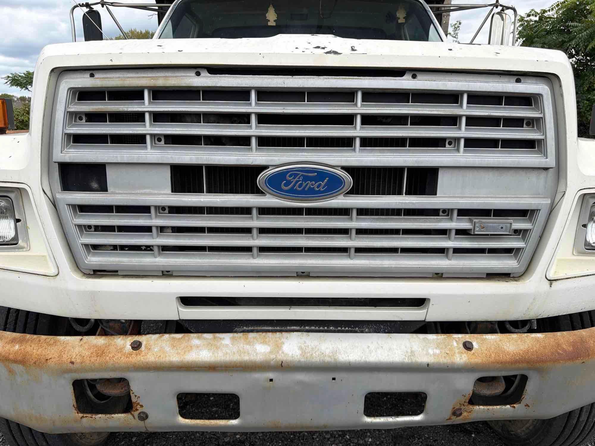 1988 Ford F800