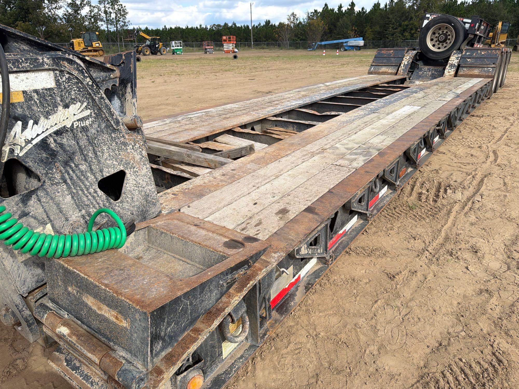 2015 Trail King TK110HDG533