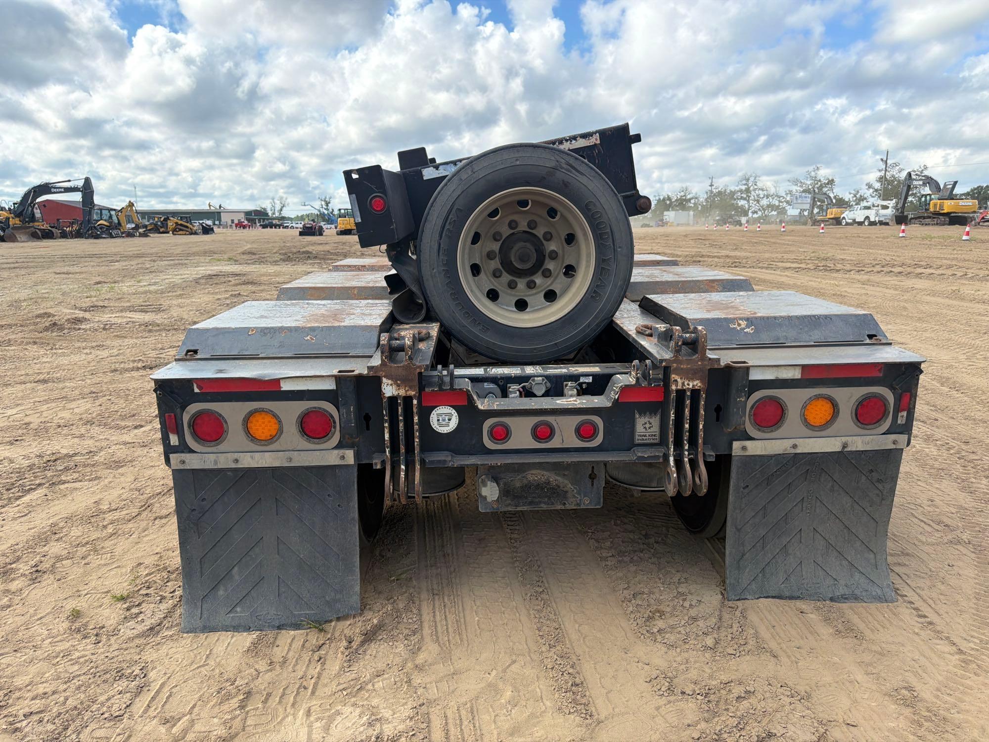 2015 Trail King TK110HDG533