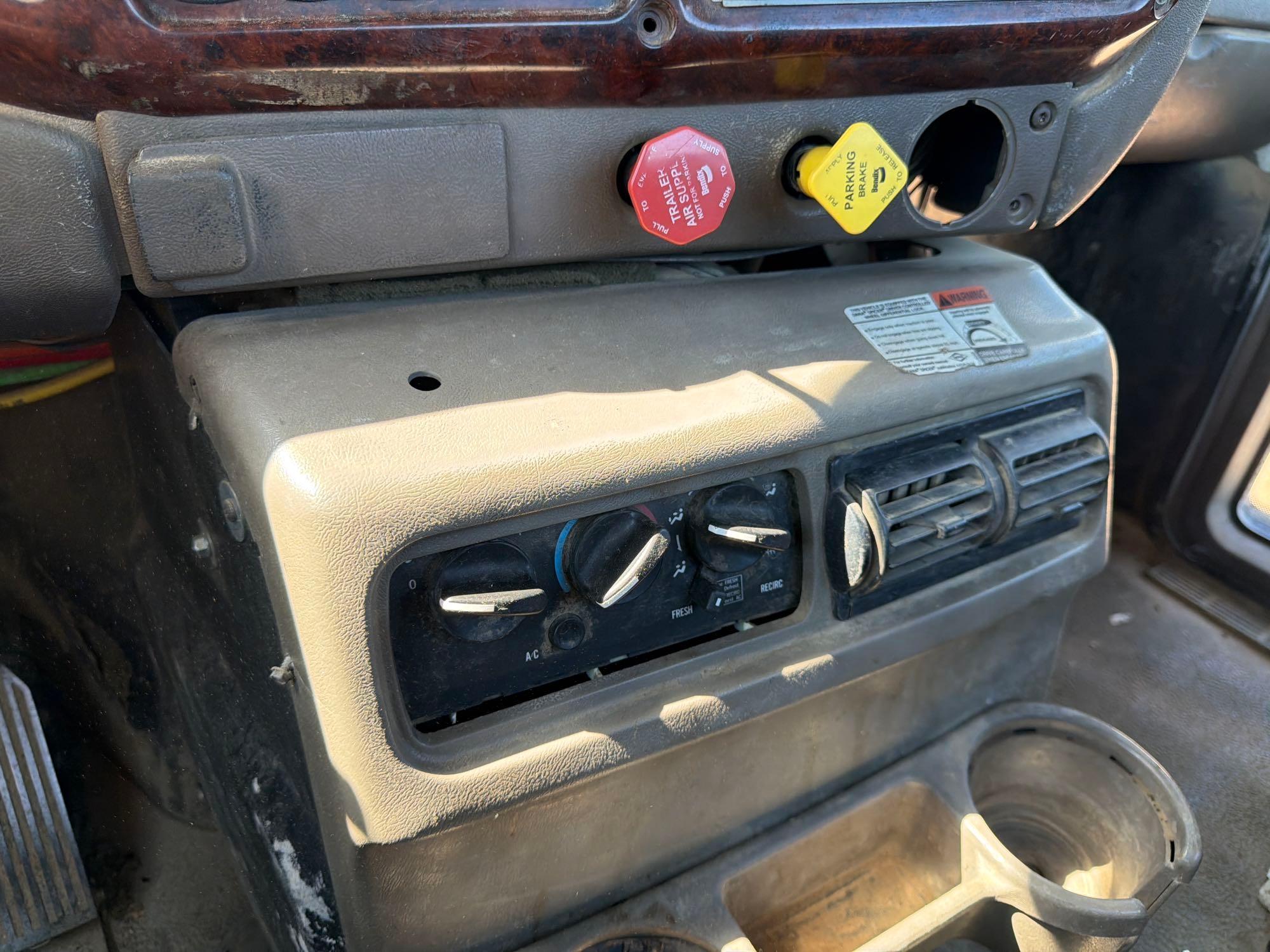2006 Mack 613