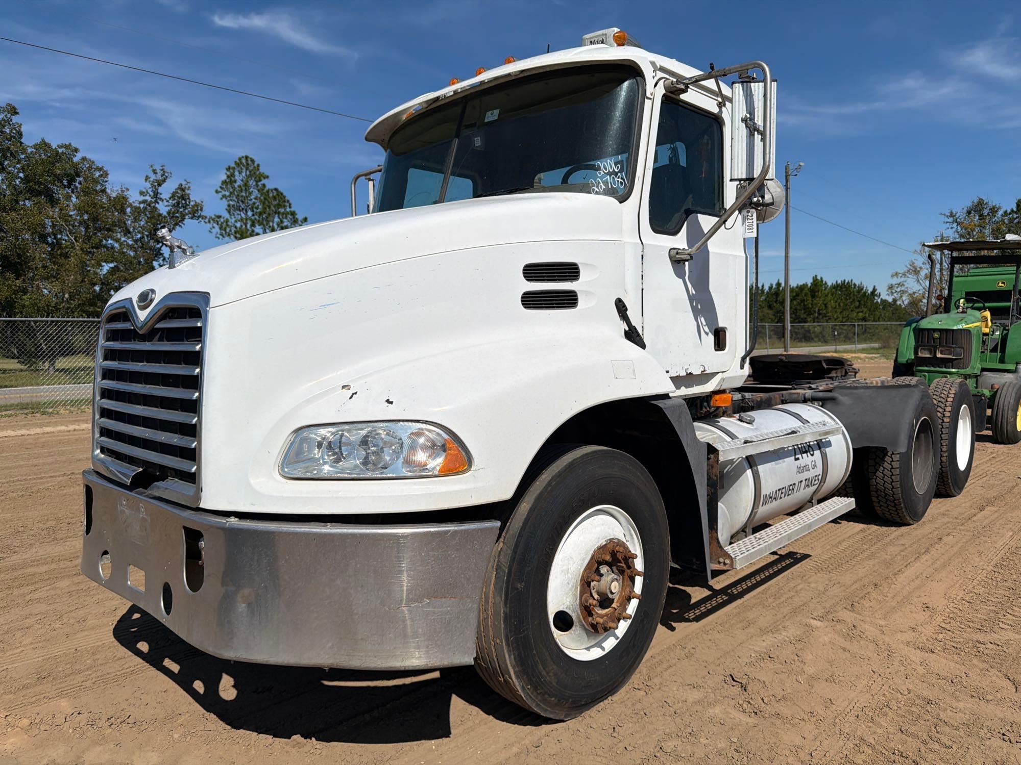 2006 Mack 613