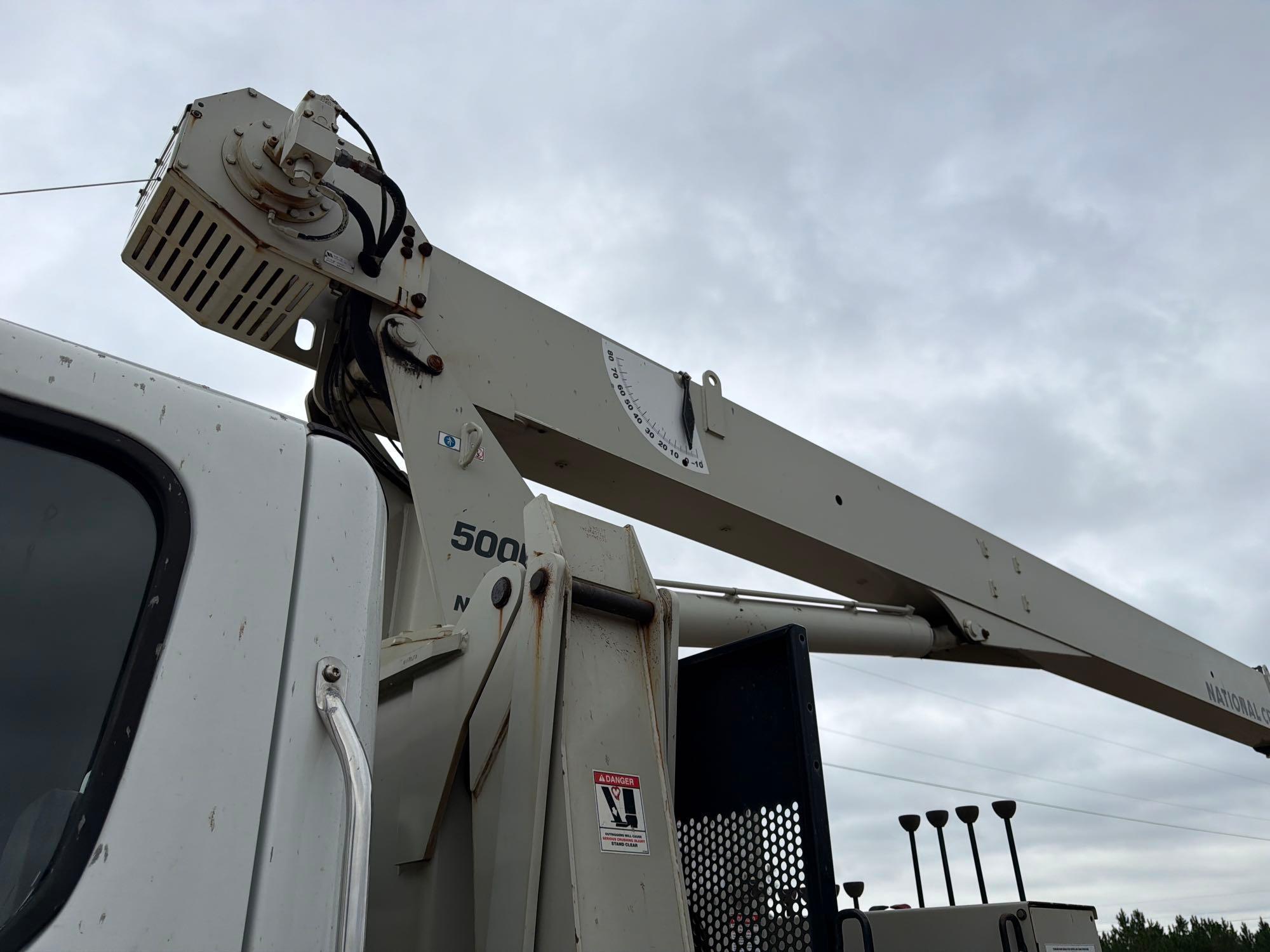 2020 Freightliner M2106