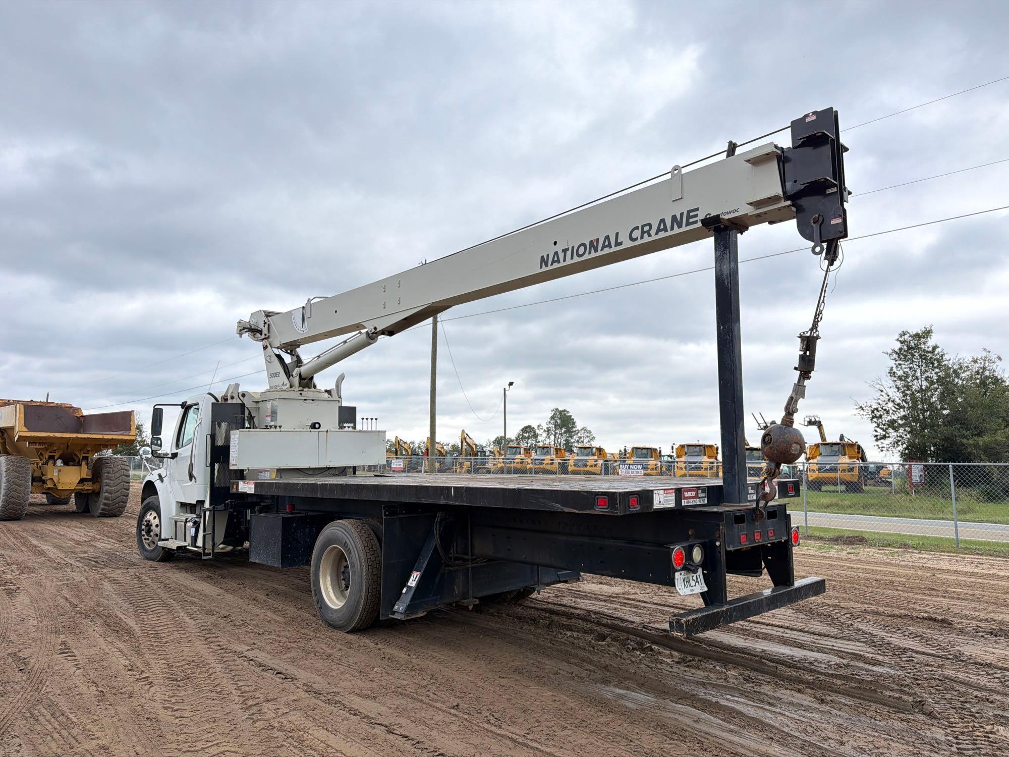 2020 Freightliner M2106