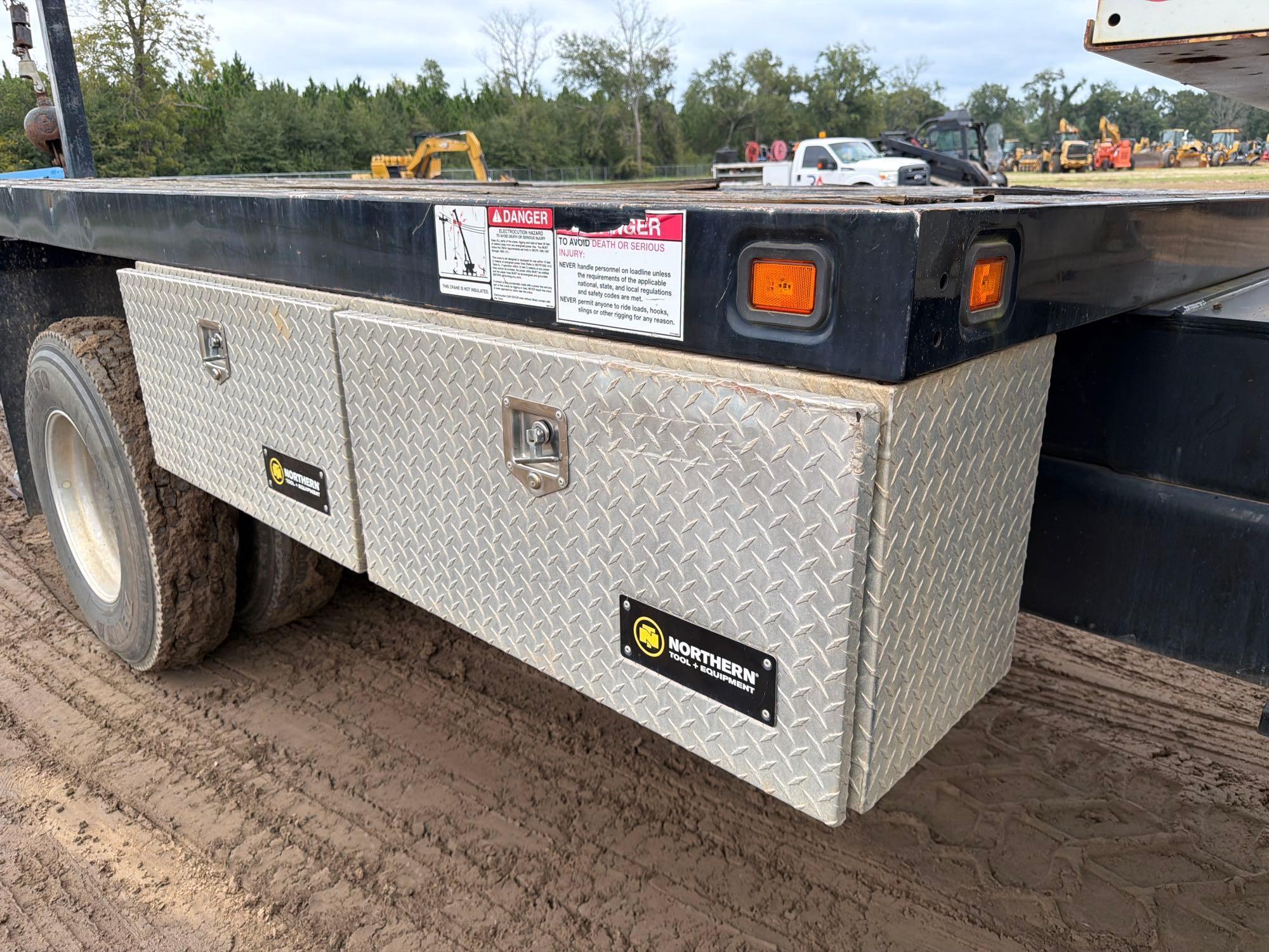 2020 Freightliner M2106