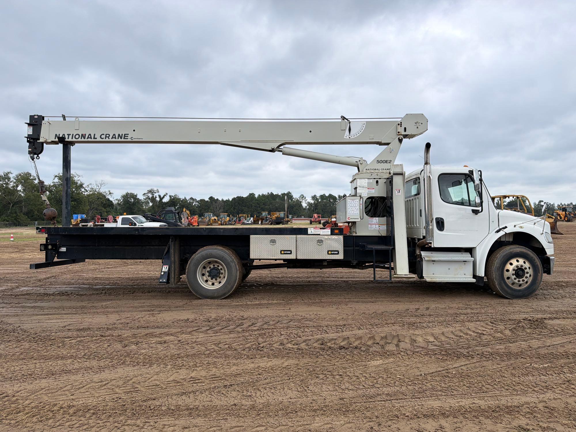 2020 Freightliner M2106