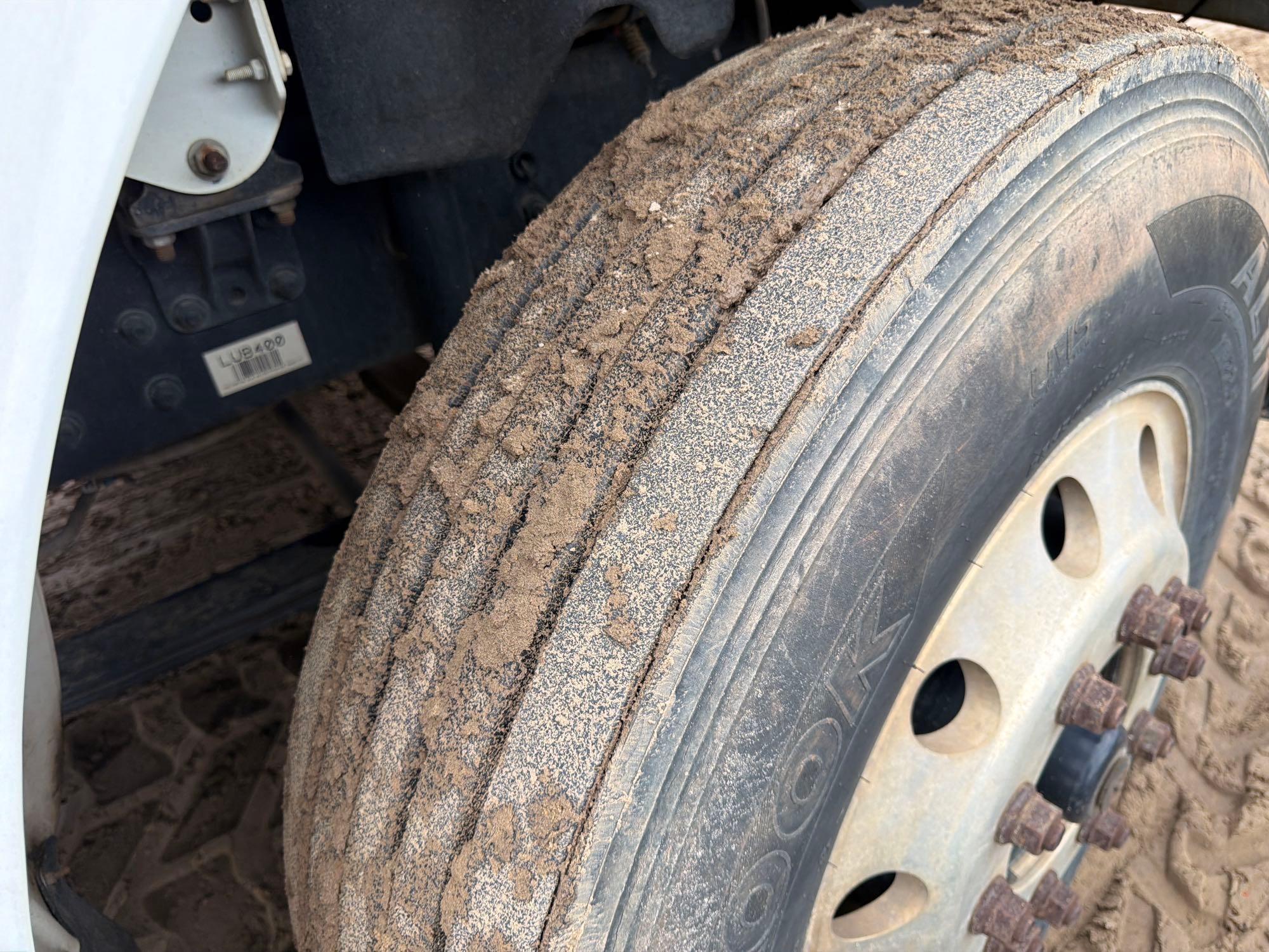 2020 Freightliner M2106