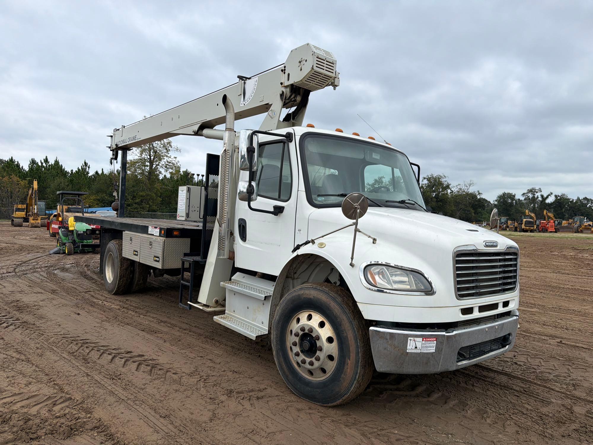 2020 Freightliner M2106