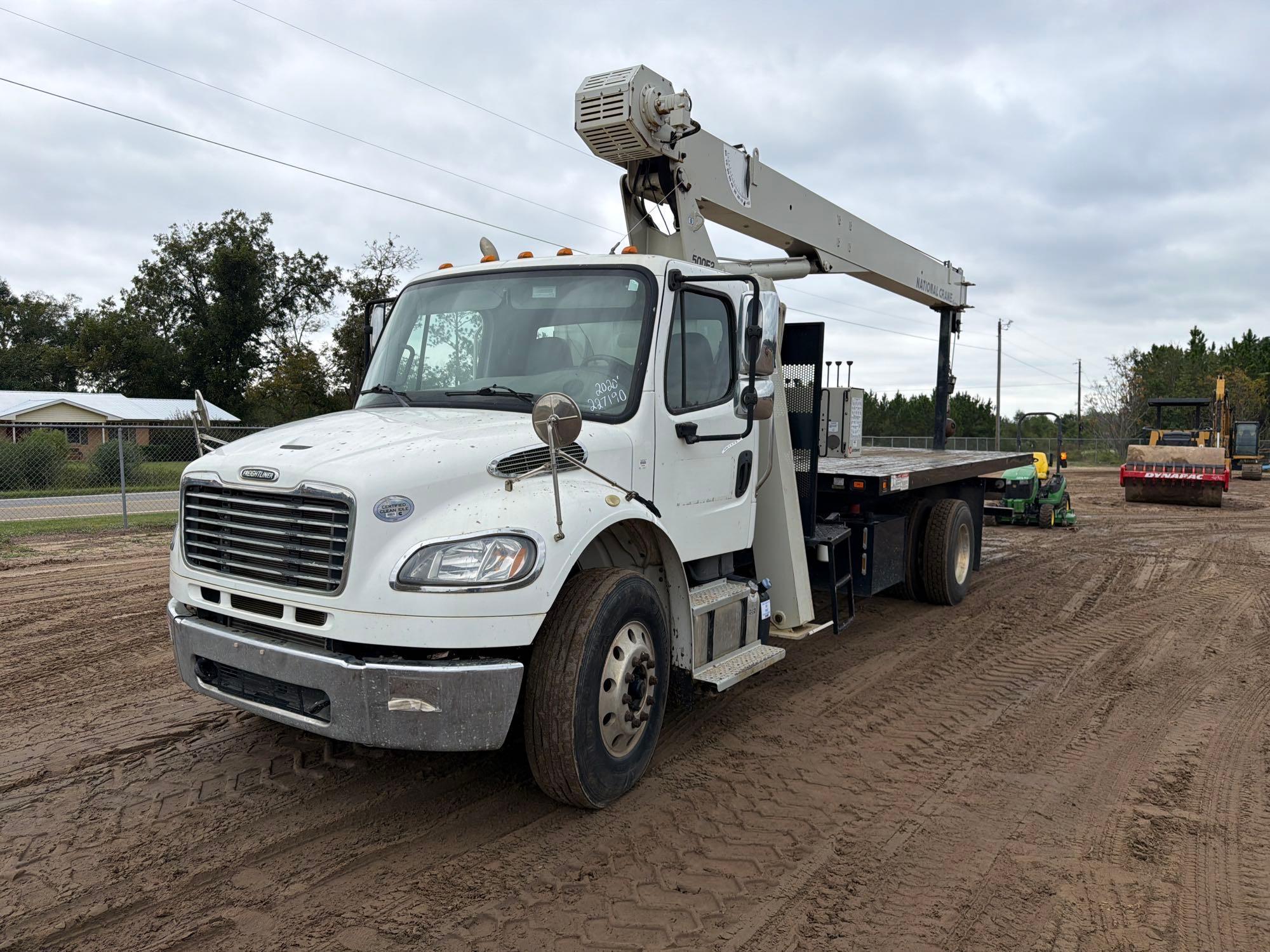 2020 Freightliner M2106