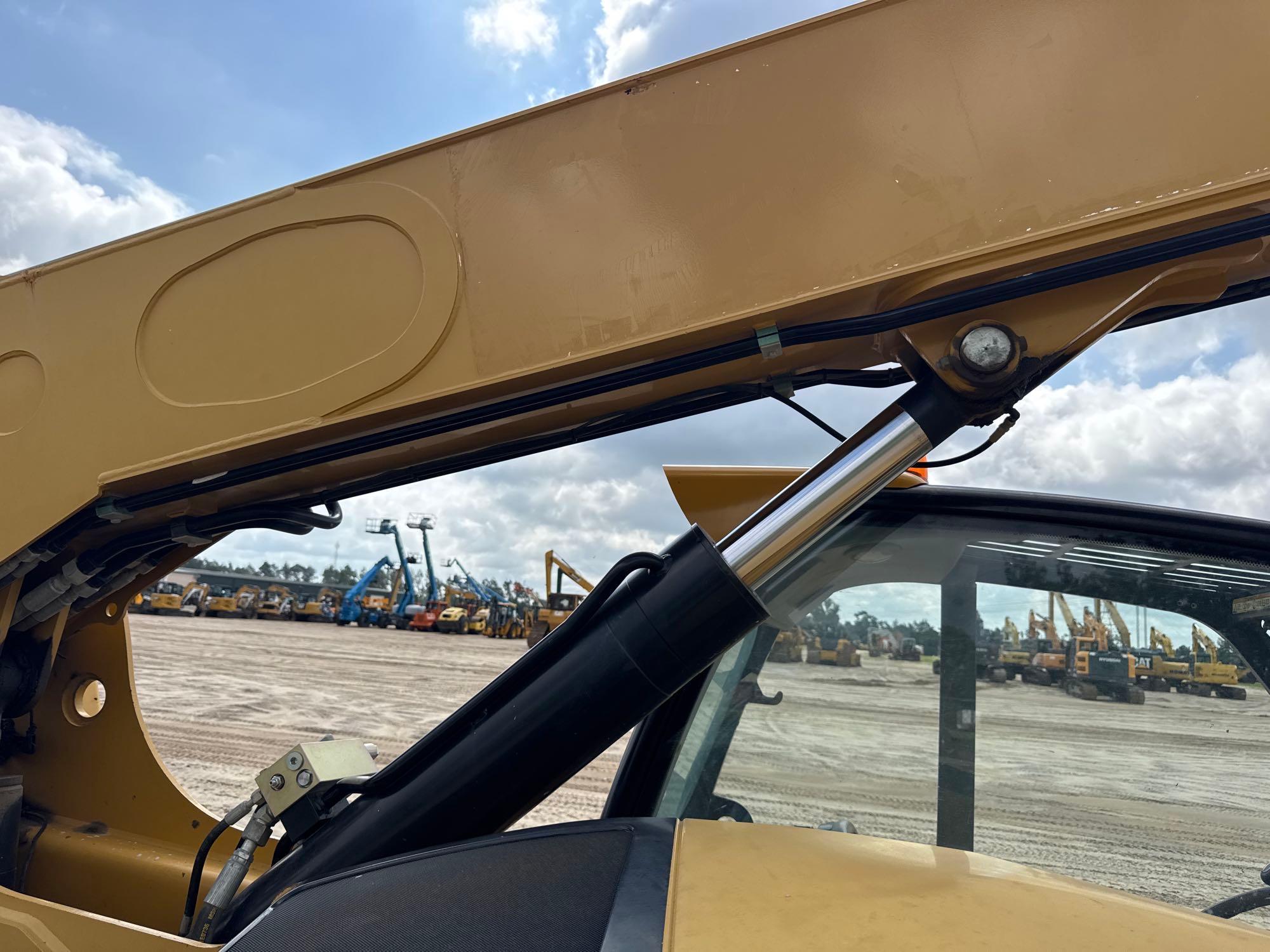 Caterpillar TL642