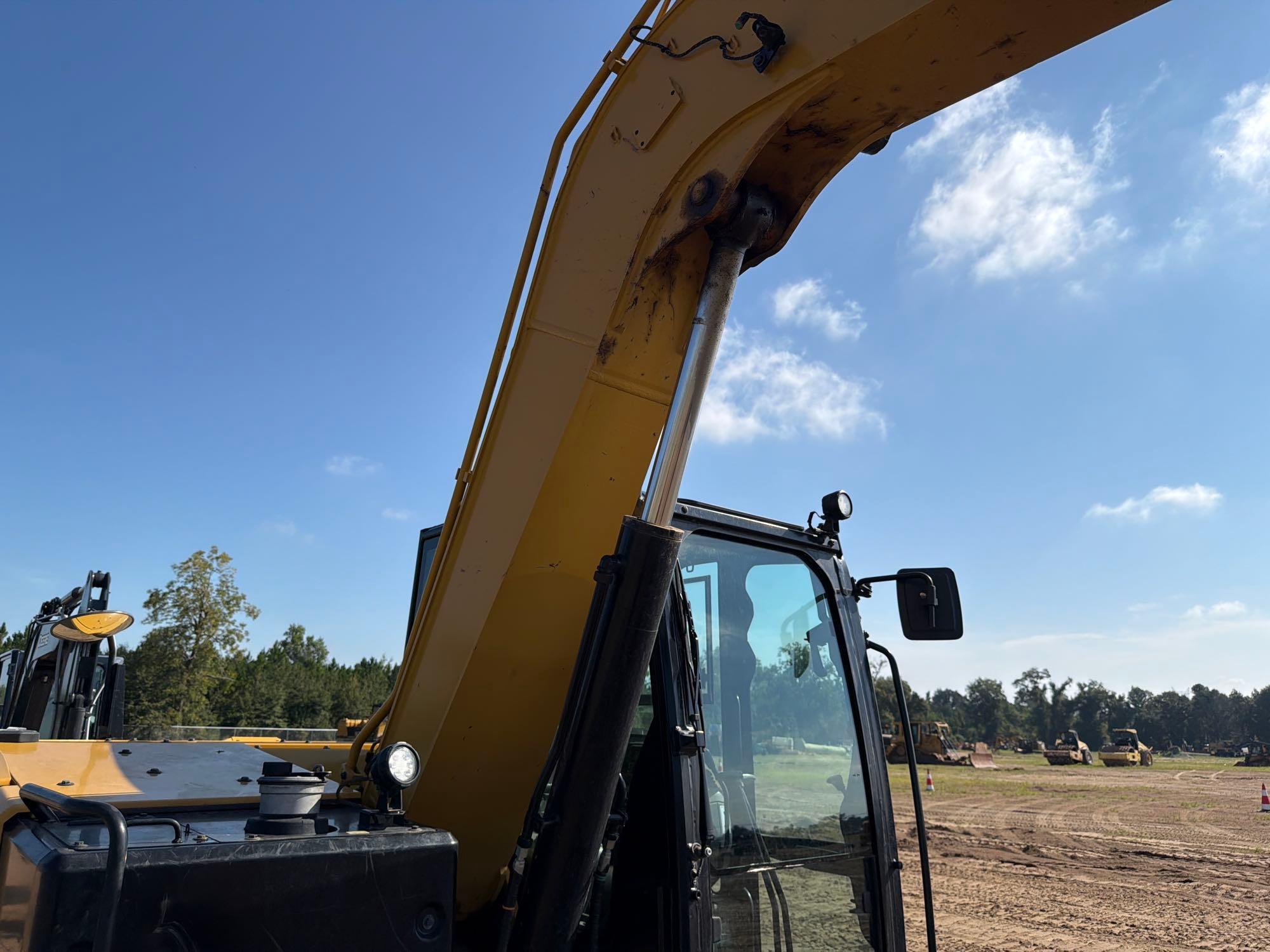 Caterpillar 307