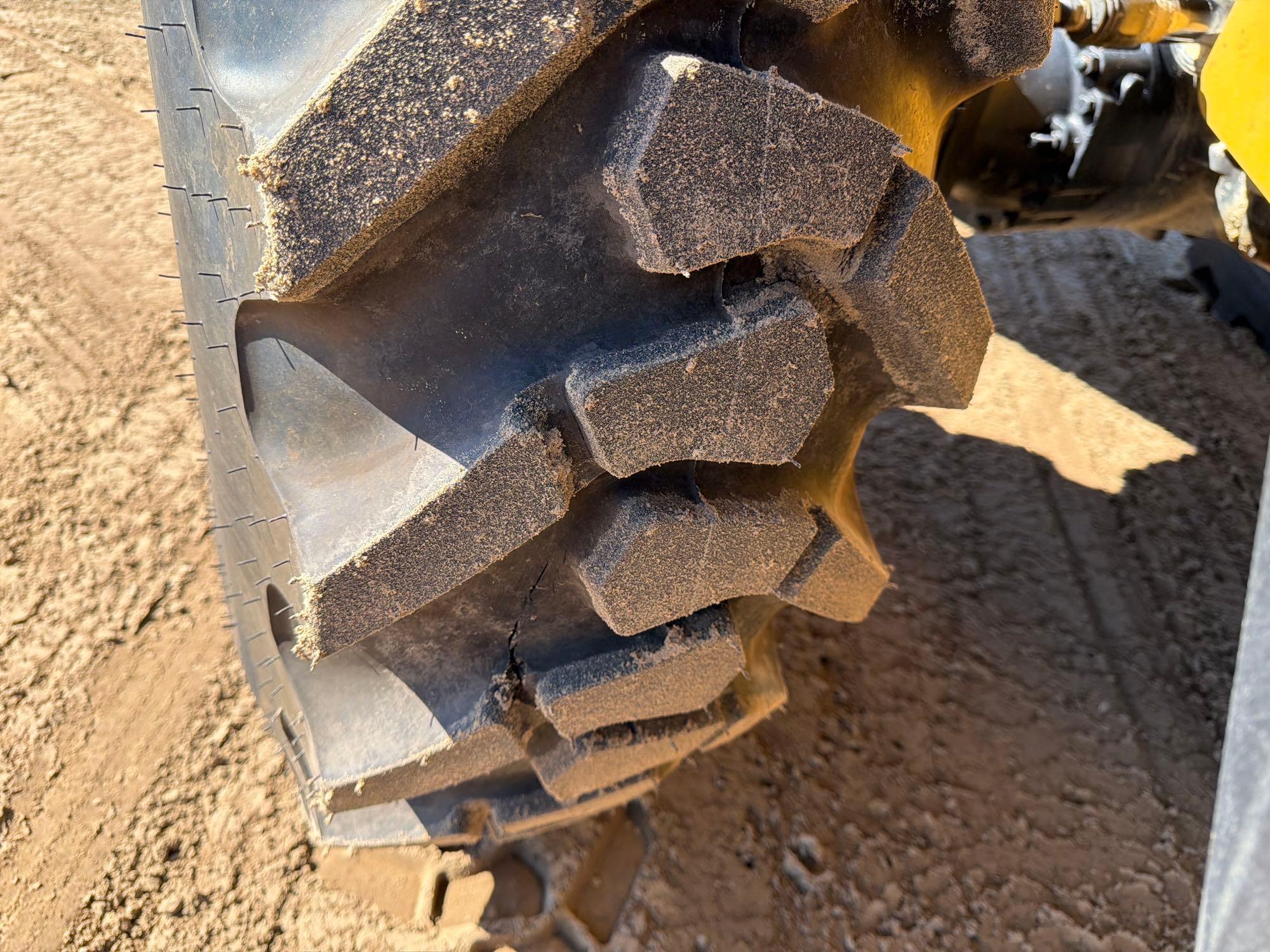 Caterpillar TL1055