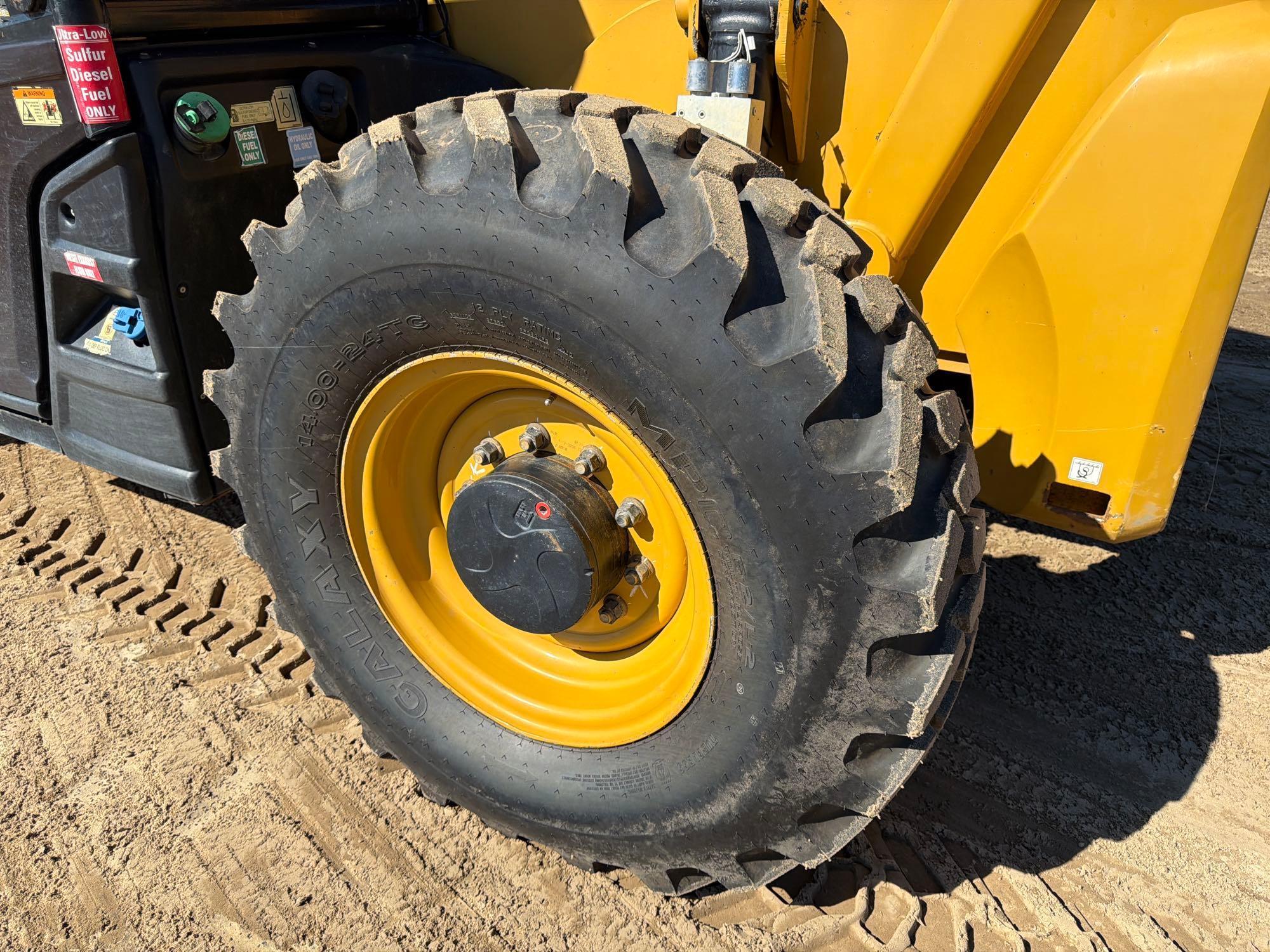 Caterpillar TL1055