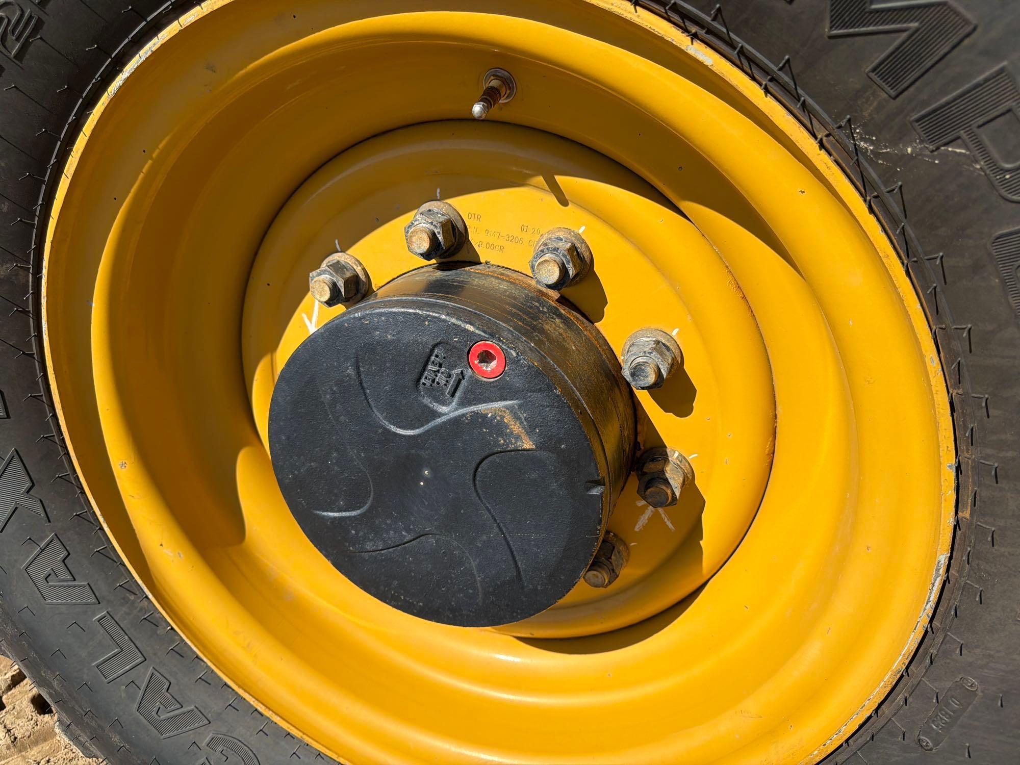 Caterpillar TL1055