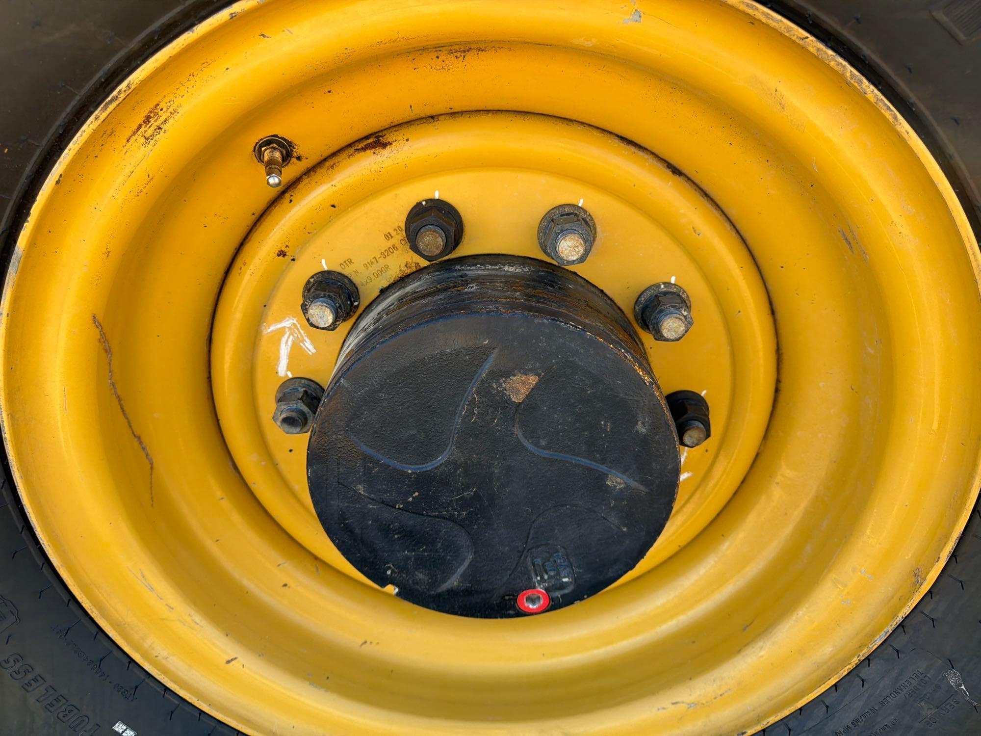 Caterpillar TL1055