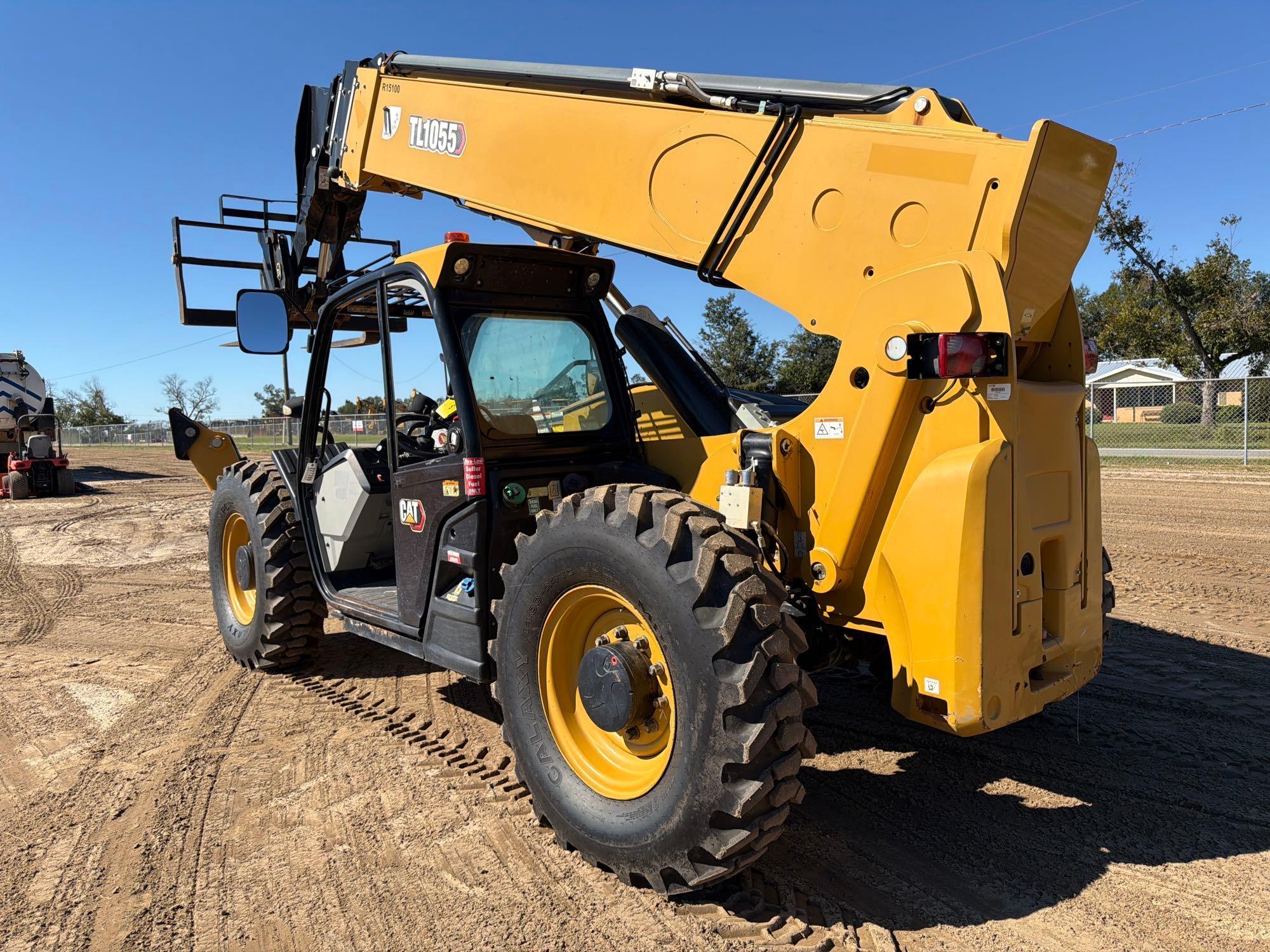 Caterpillar TL1055