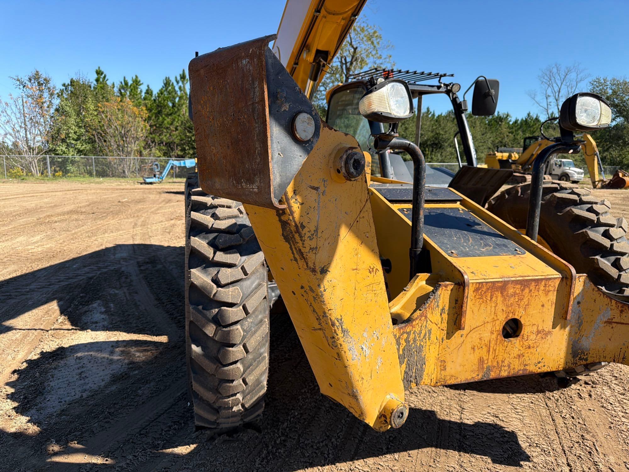 Caterpillar TL1055