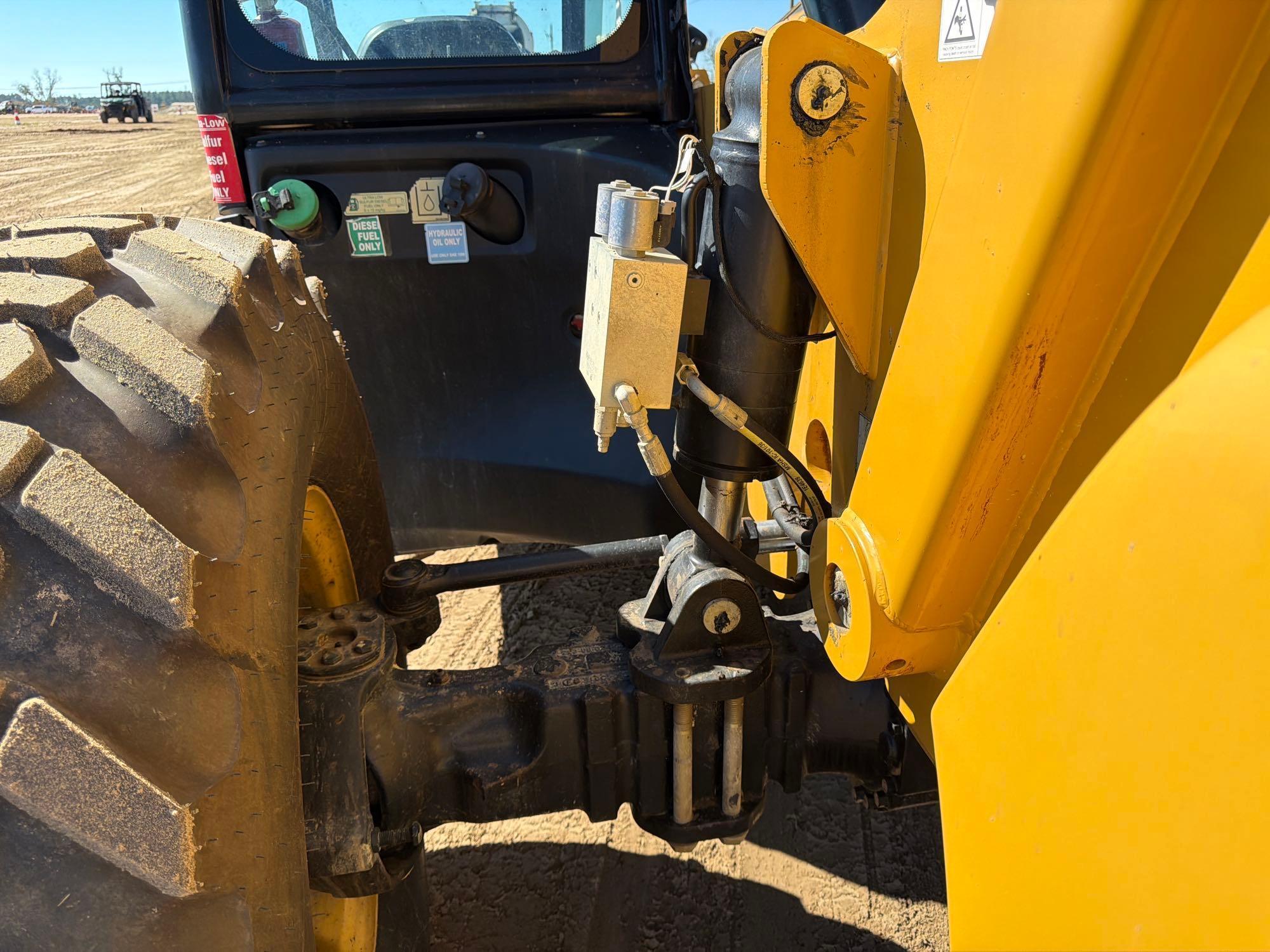 Caterpillar TL1055
