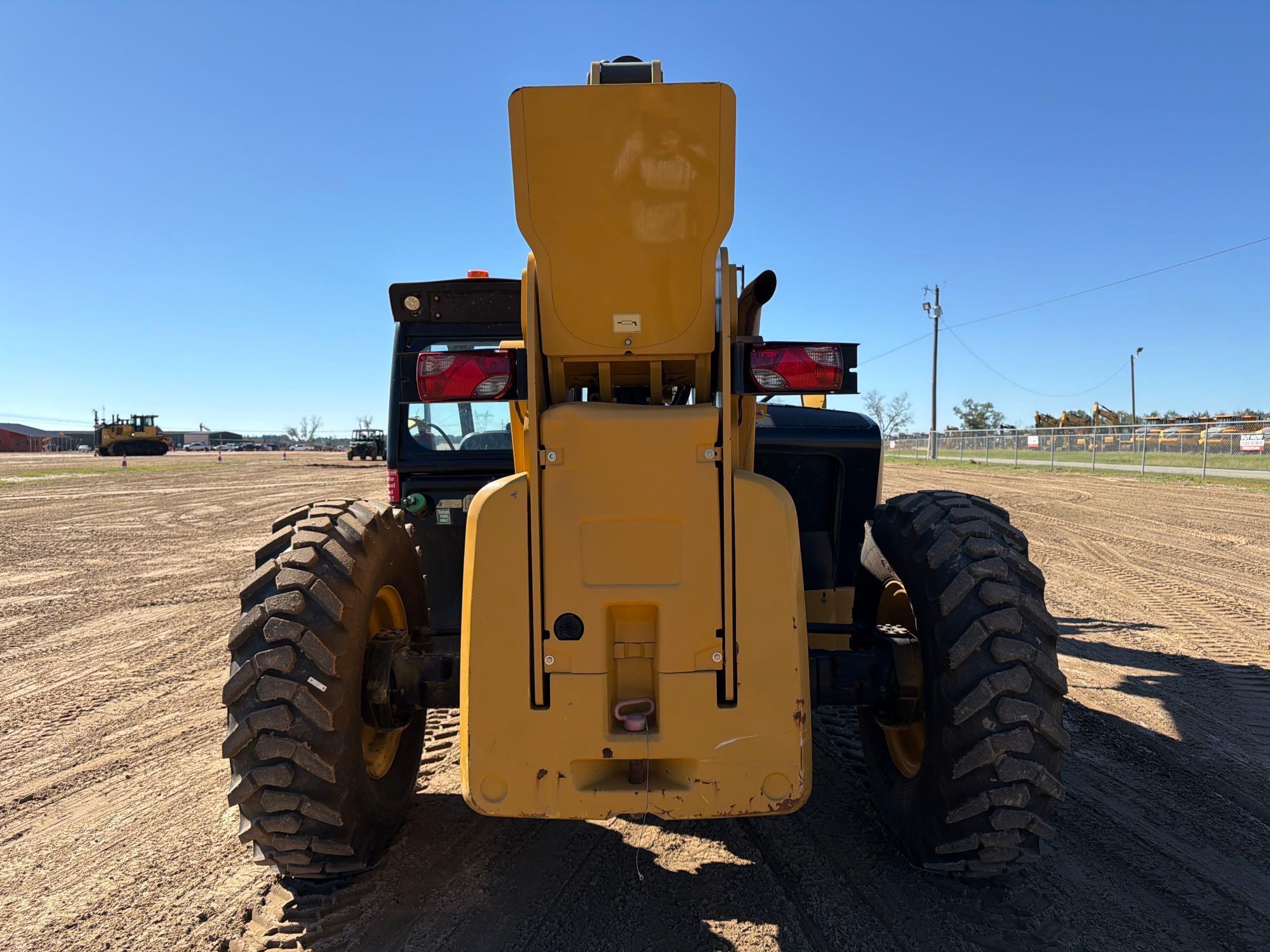 Caterpillar TL1055
