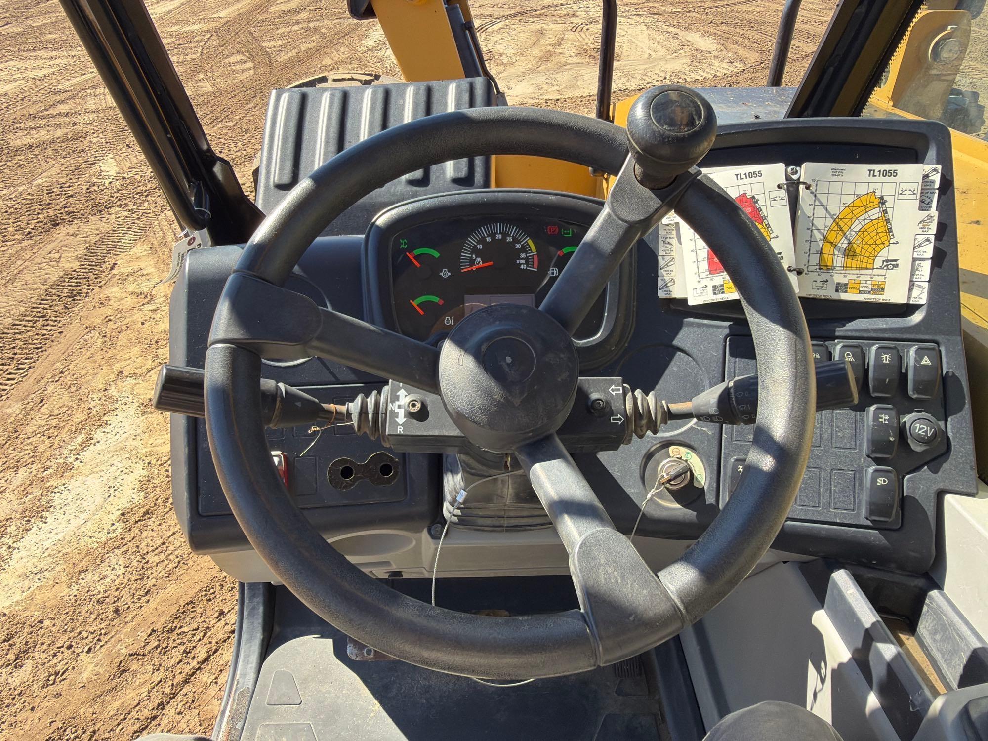 Caterpillar TL1055