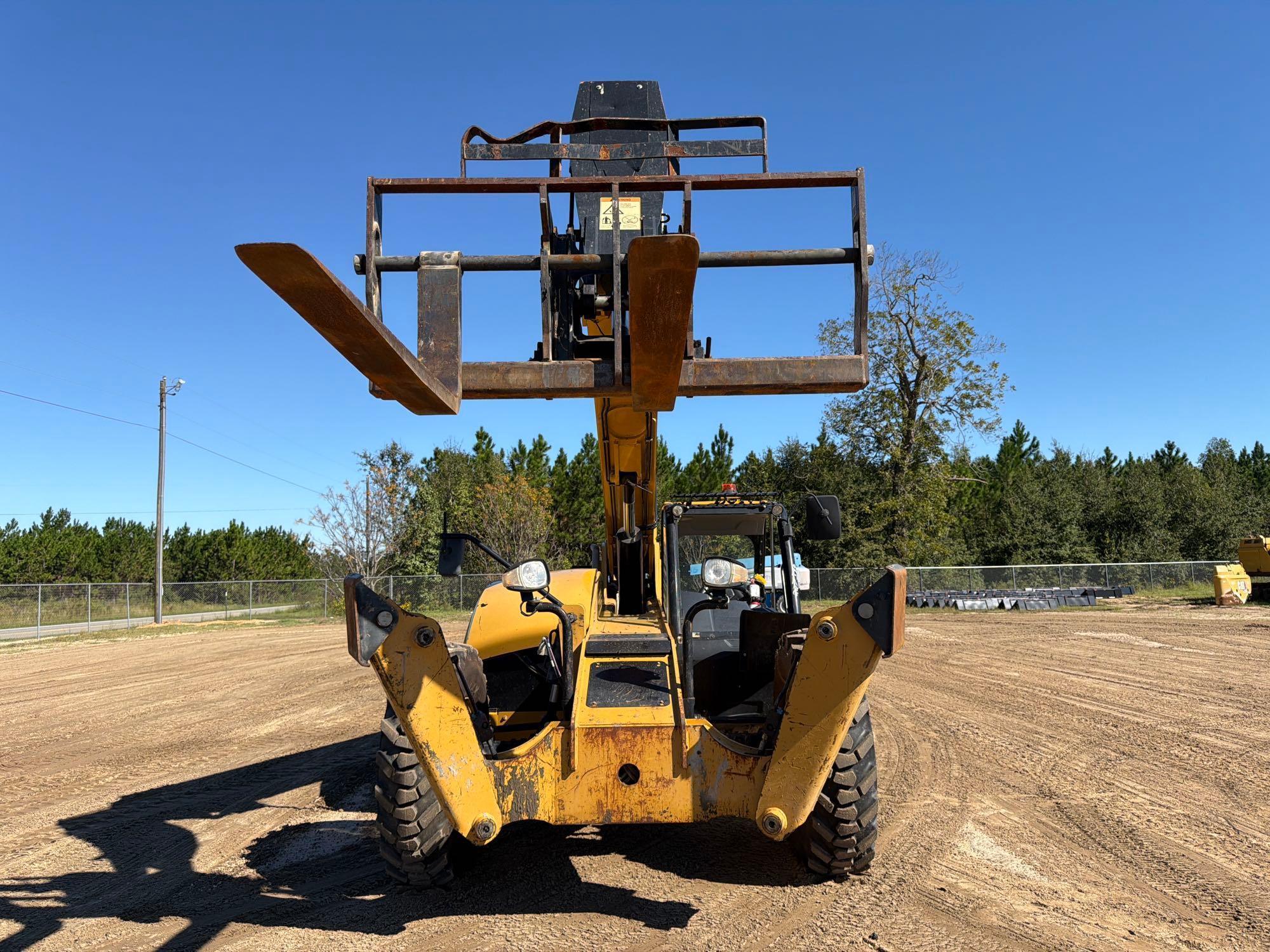 Caterpillar TL1055