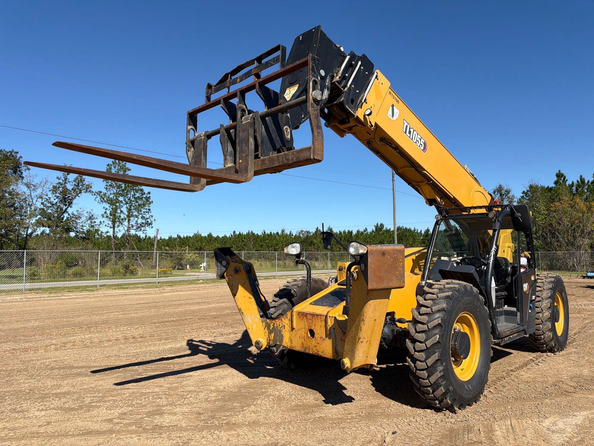 Caterpillar TL1055