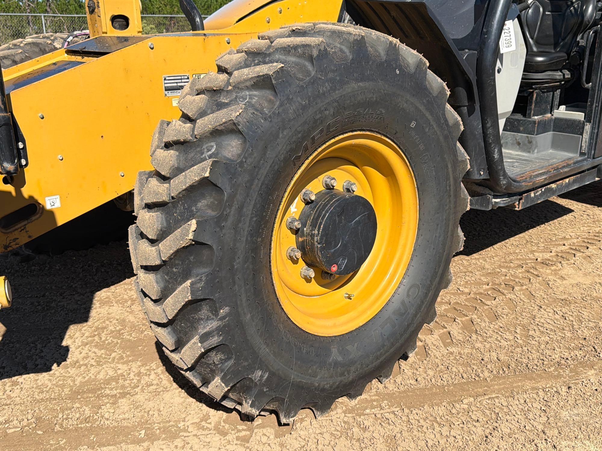 Caterpillar TL1055