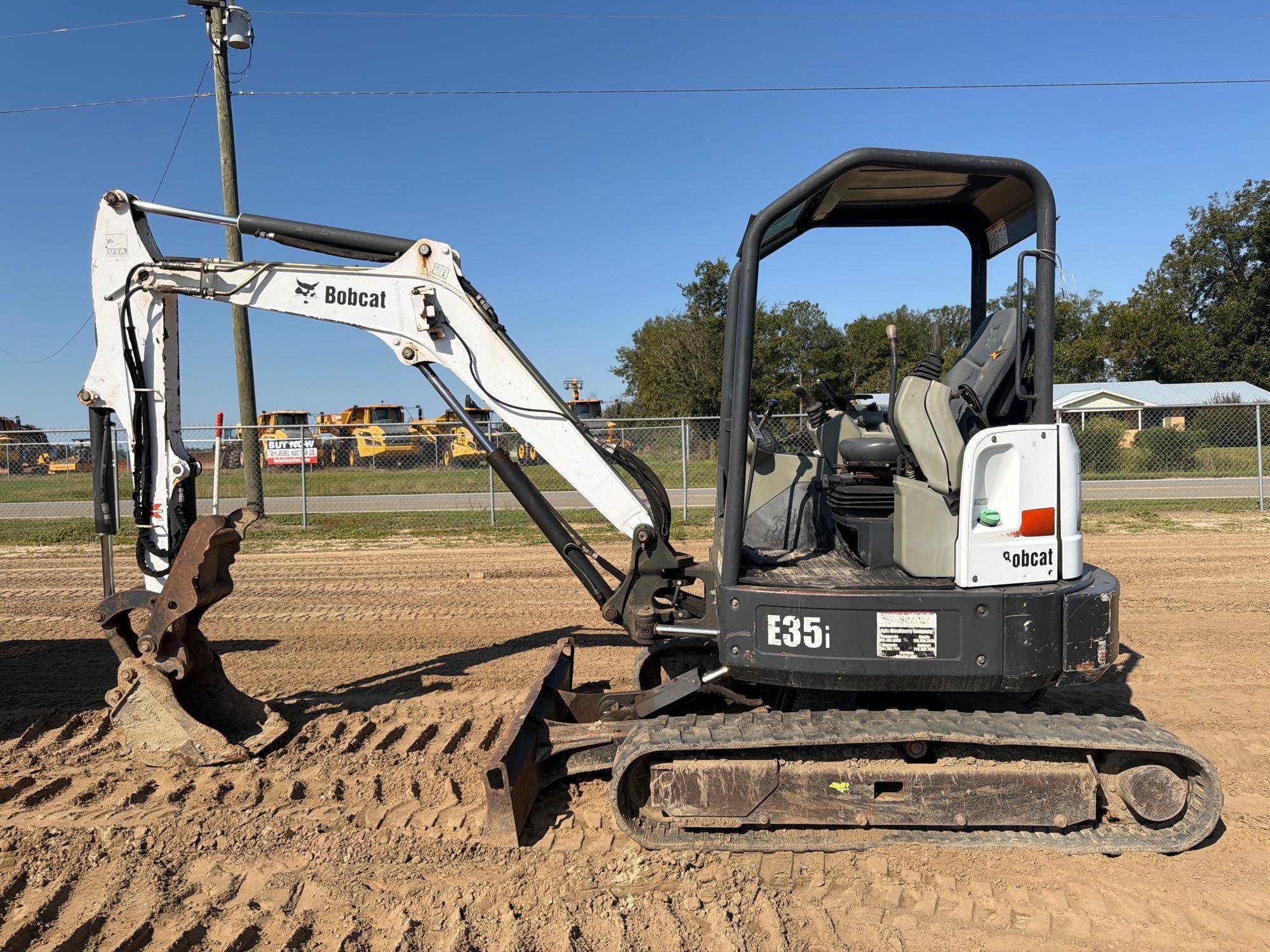 Photo of Bobcat E35