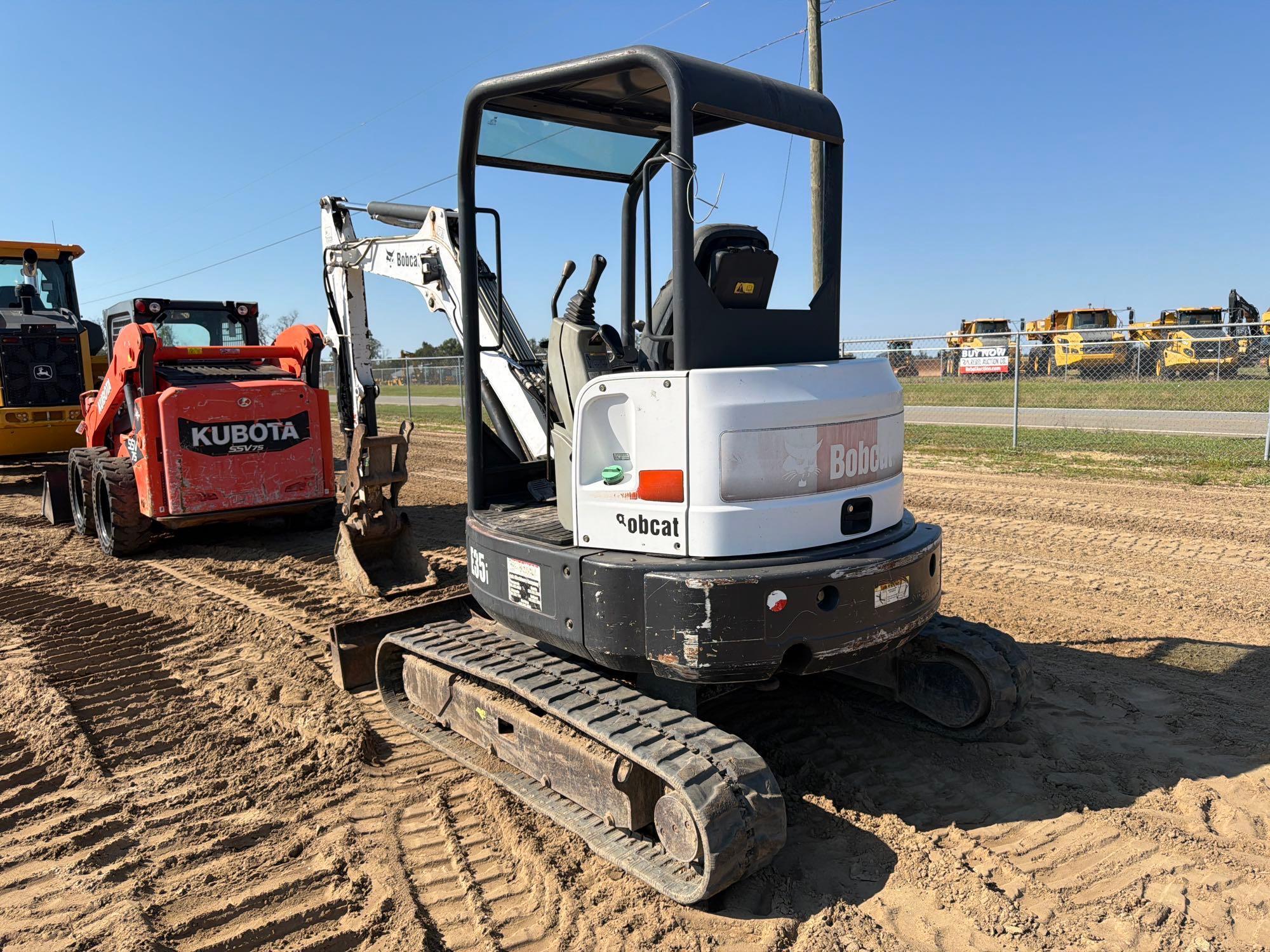 Bobcat E35