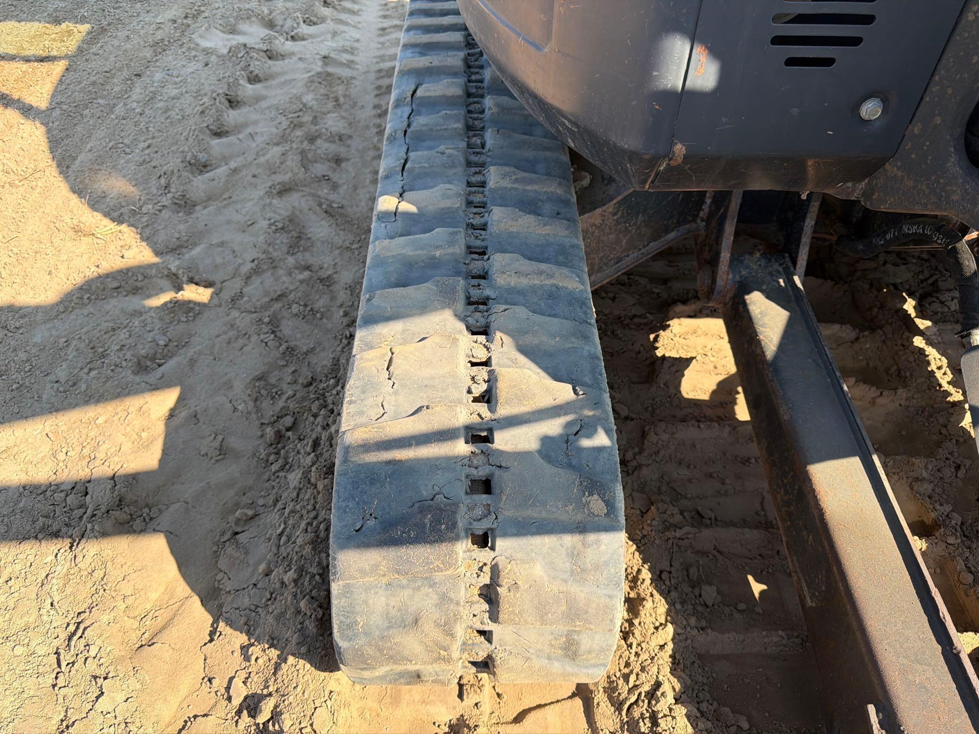 Bobcat E35