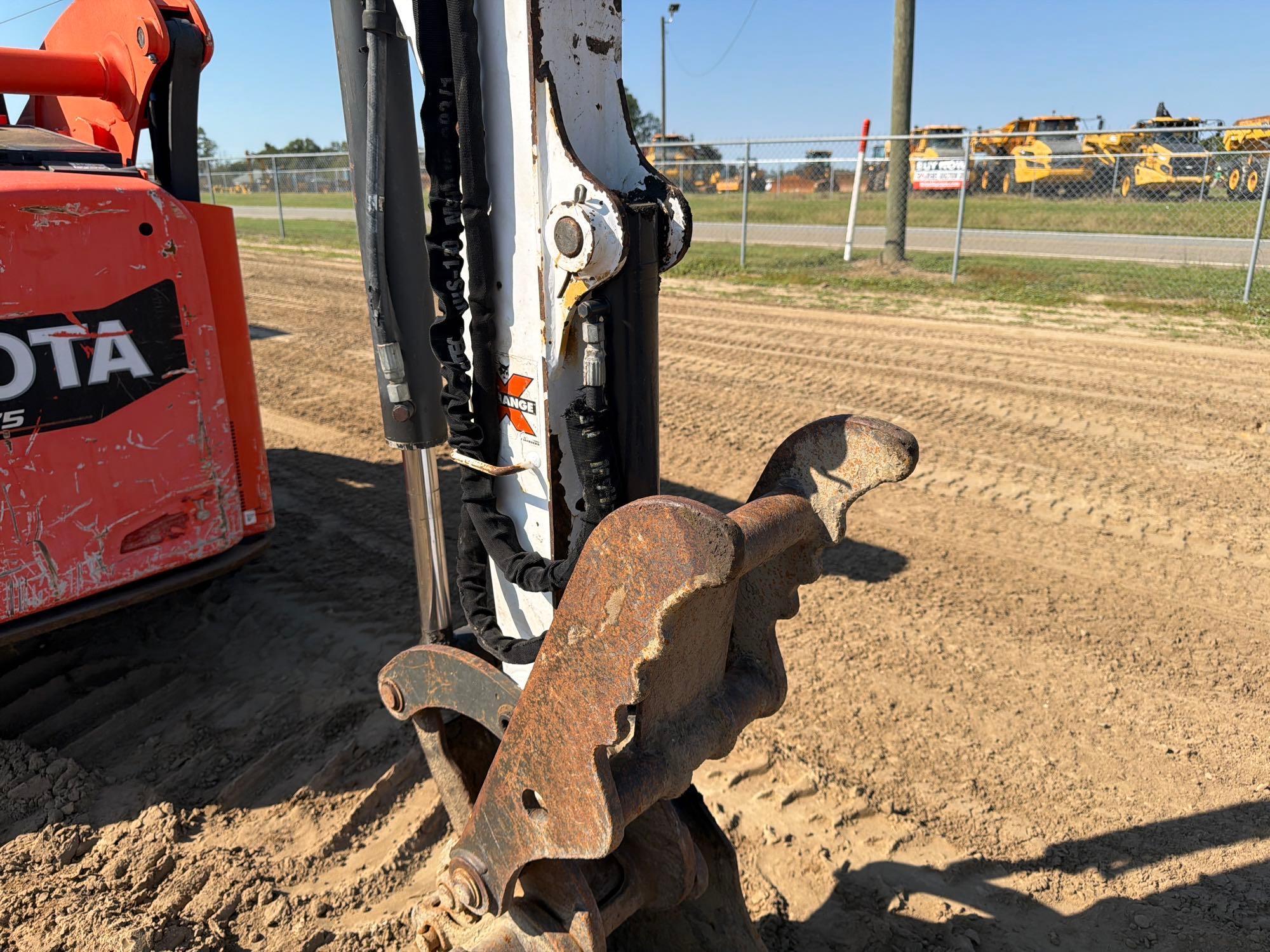 Bobcat E35