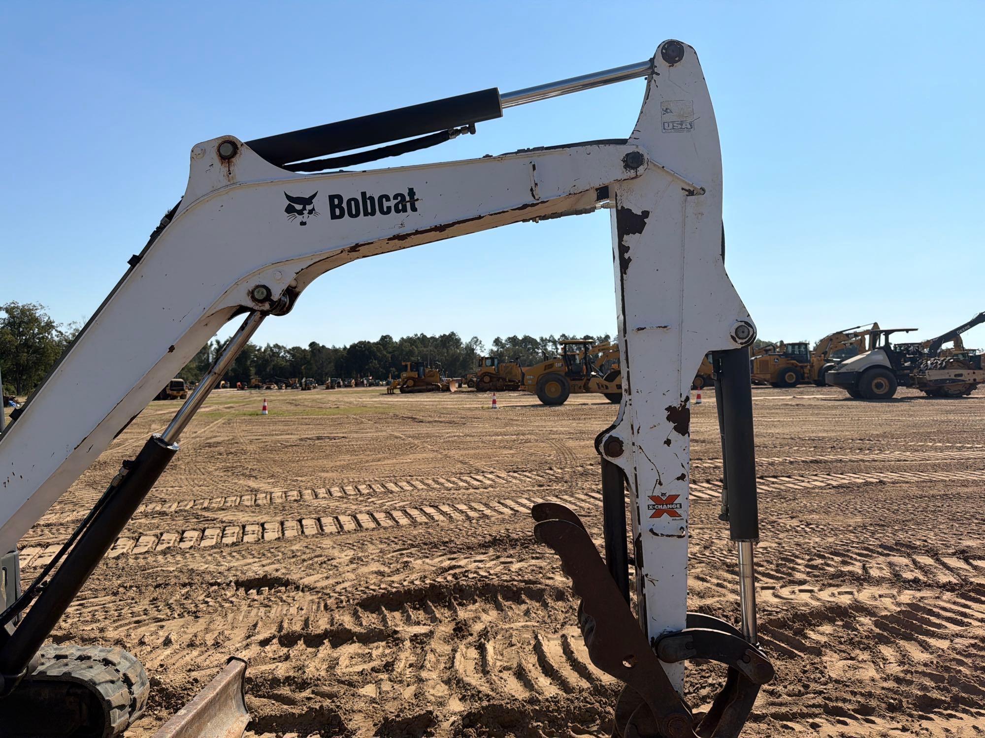 Bobcat E35