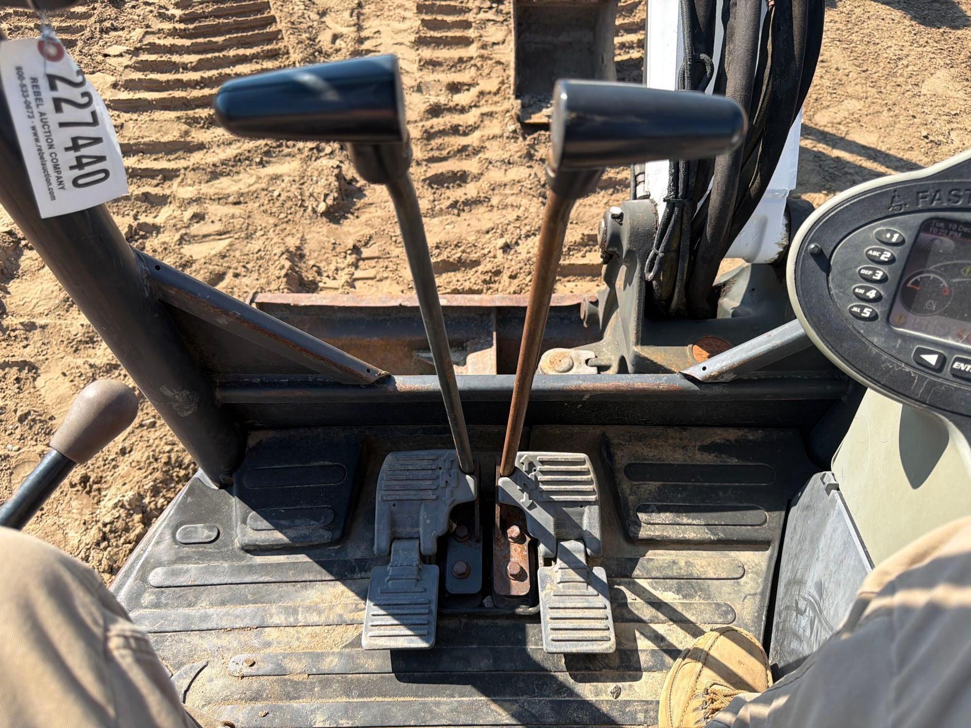 Bobcat E35