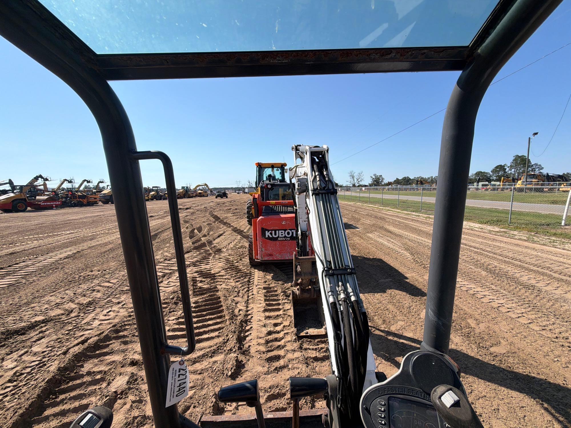 Bobcat E35
