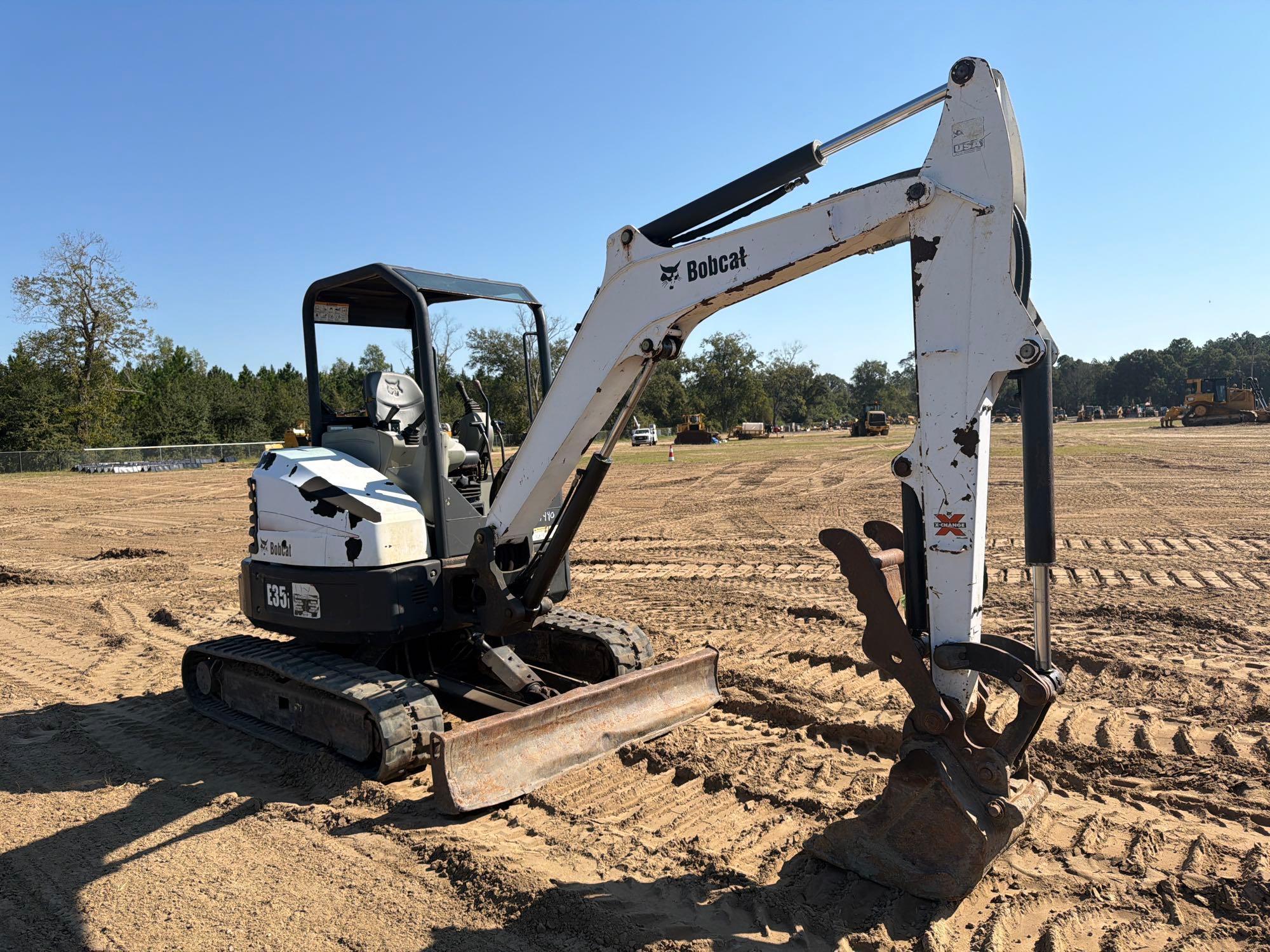 Bobcat E35
