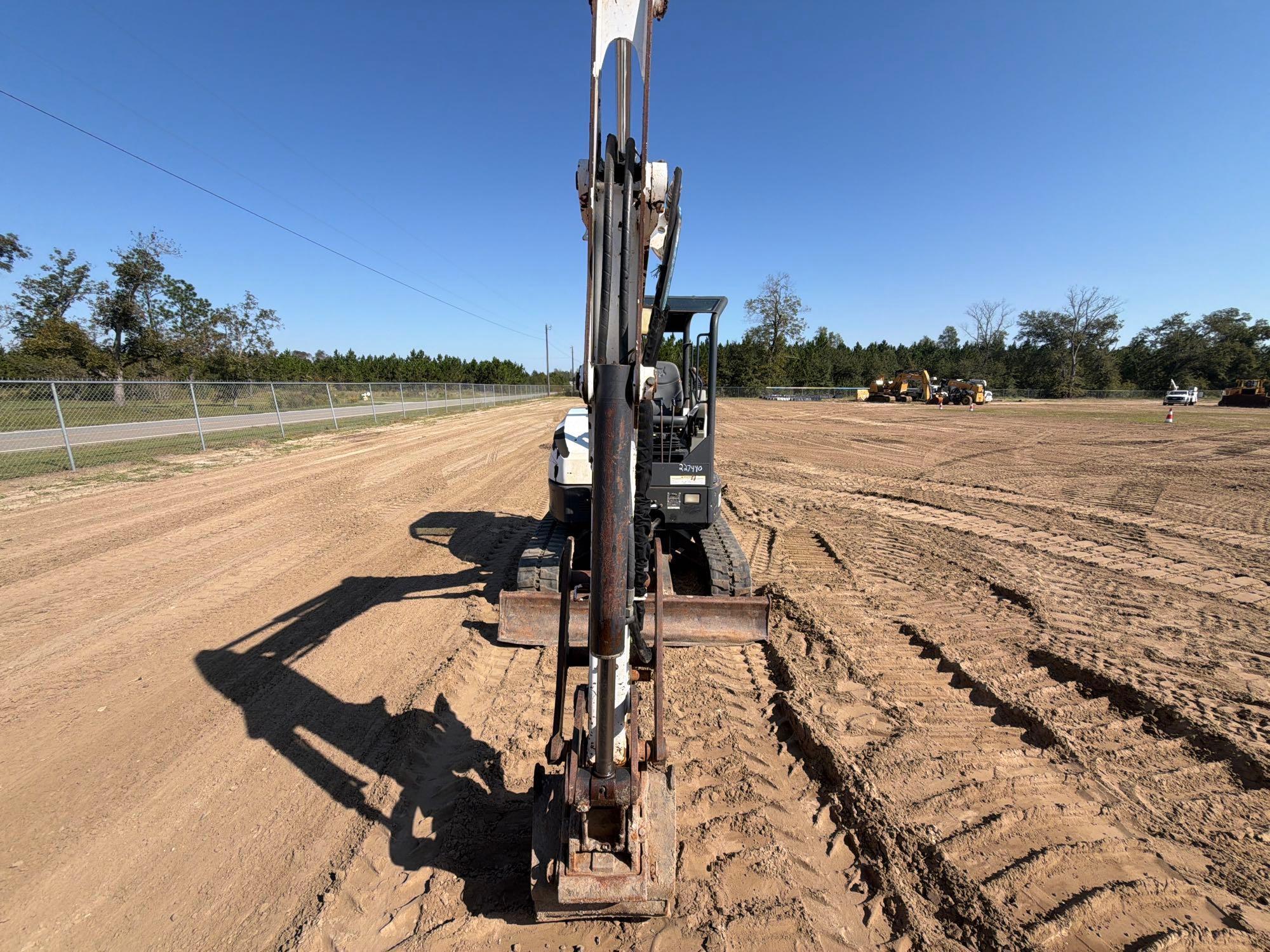Bobcat E35