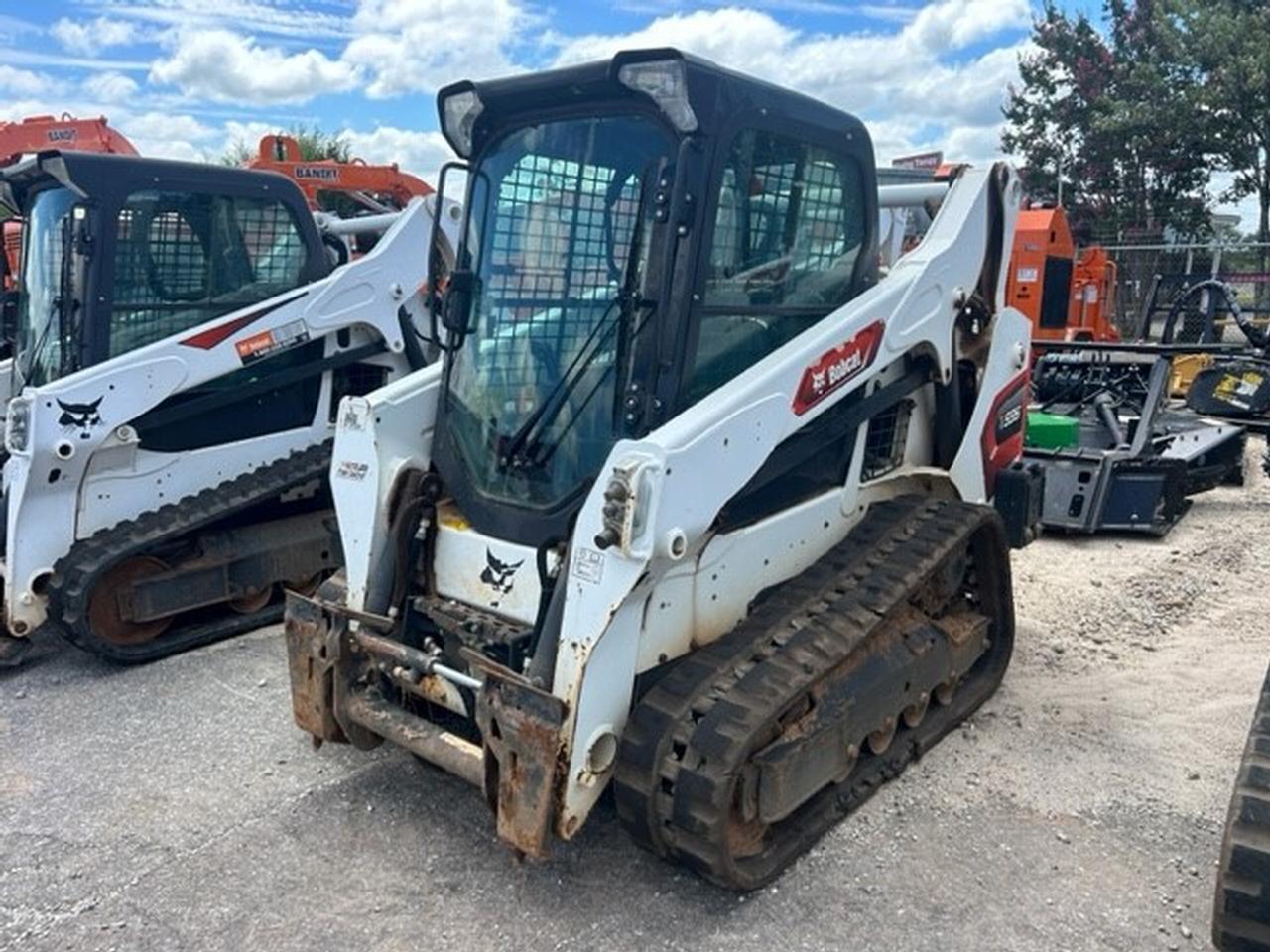 Photo of a 2021 Bobcat T5 95