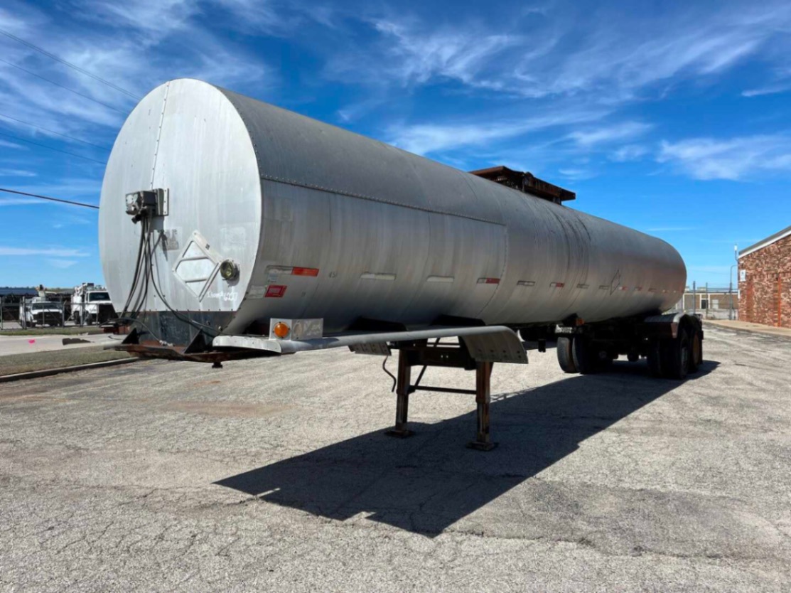 1986 VIM TACK TANKER TRAILER