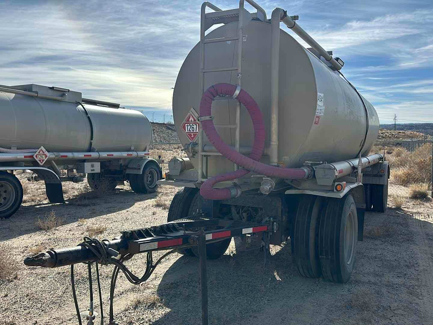 1998 TRAILMASTER PUP FUEL TRAILER