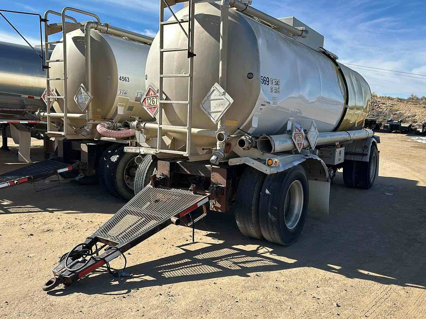 1999 TRAILMASTER PUP TRAILER