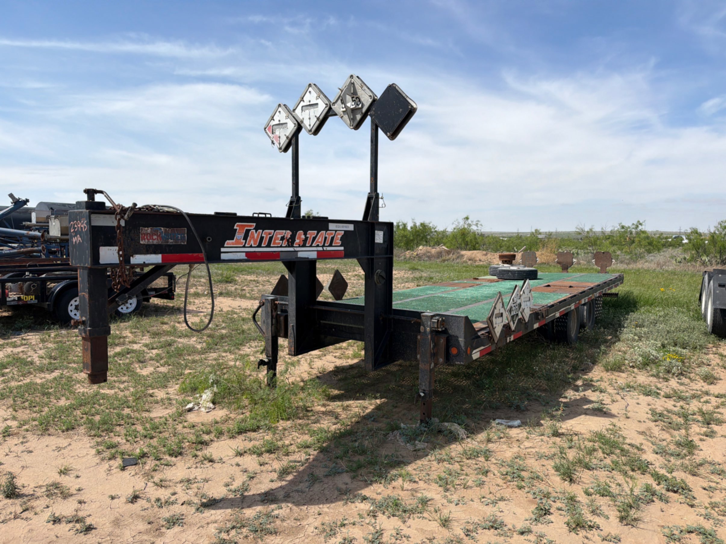 2012 INTERSTATE TRAILER 28 T/A GOOSENECK TRAILER