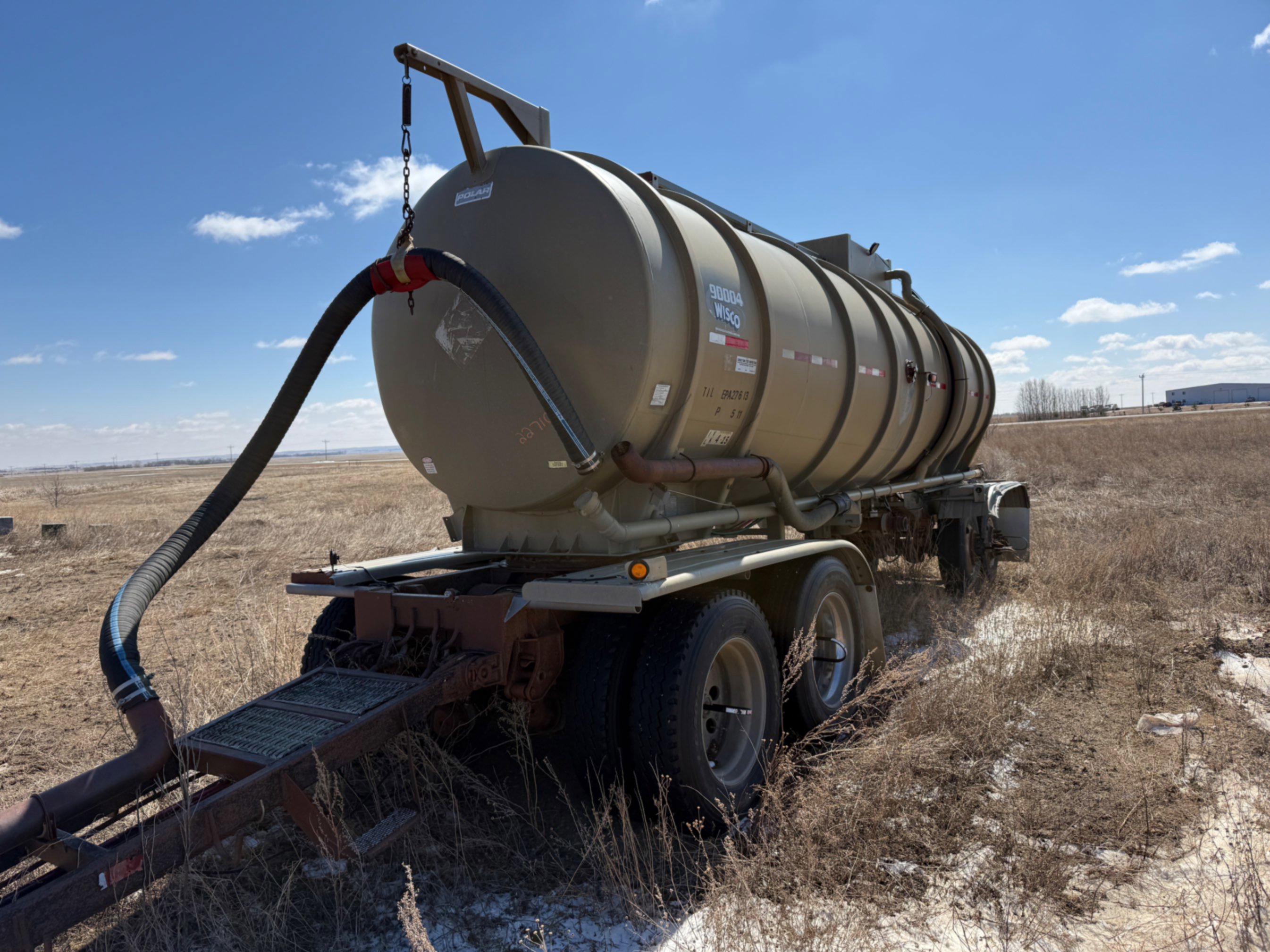 2004 POLAR TANK CRUDE PUP TRAILER