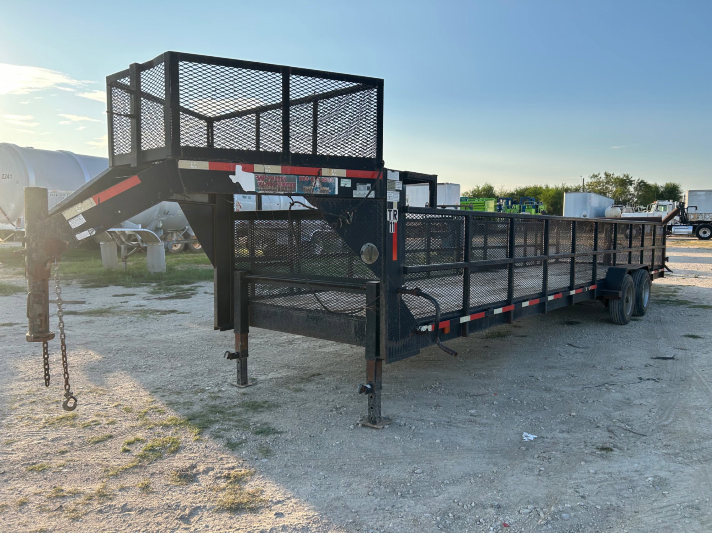 2014 TEXAS PRIDE GOOSENECK TRAILER