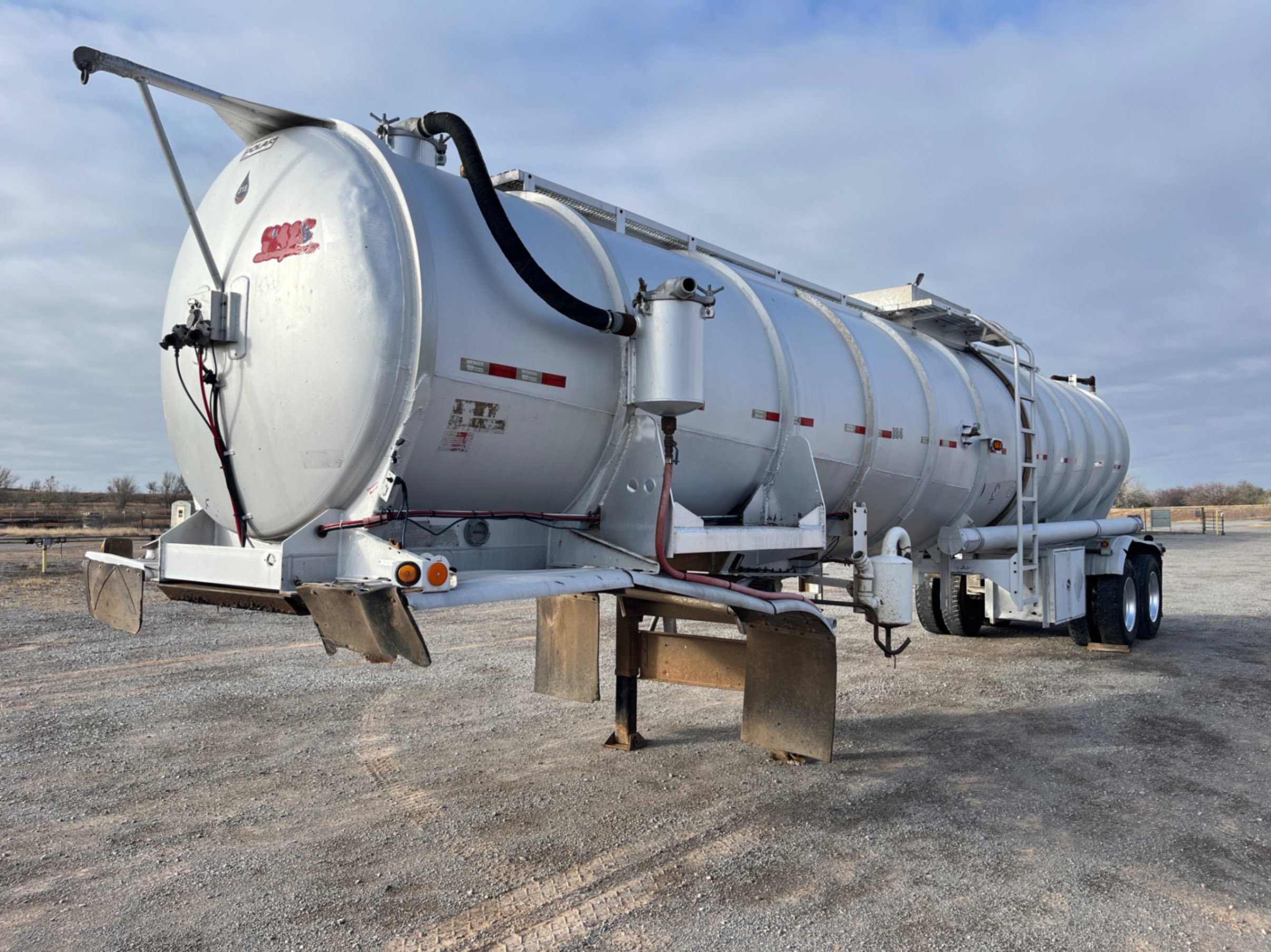 2013 POLAR TANK 8,500 GAL ALUMINUM TRAILER
